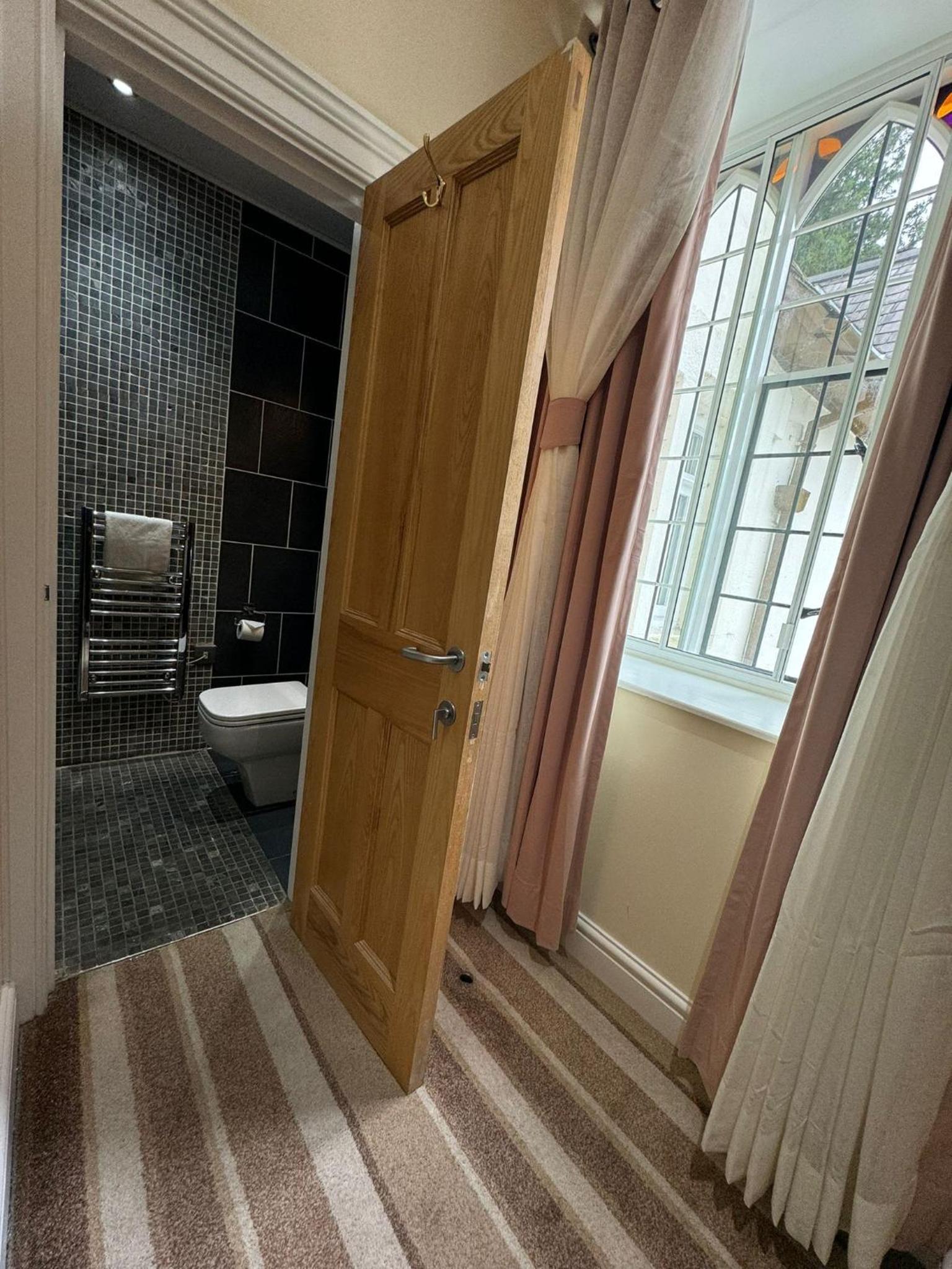 High Tor Hotel