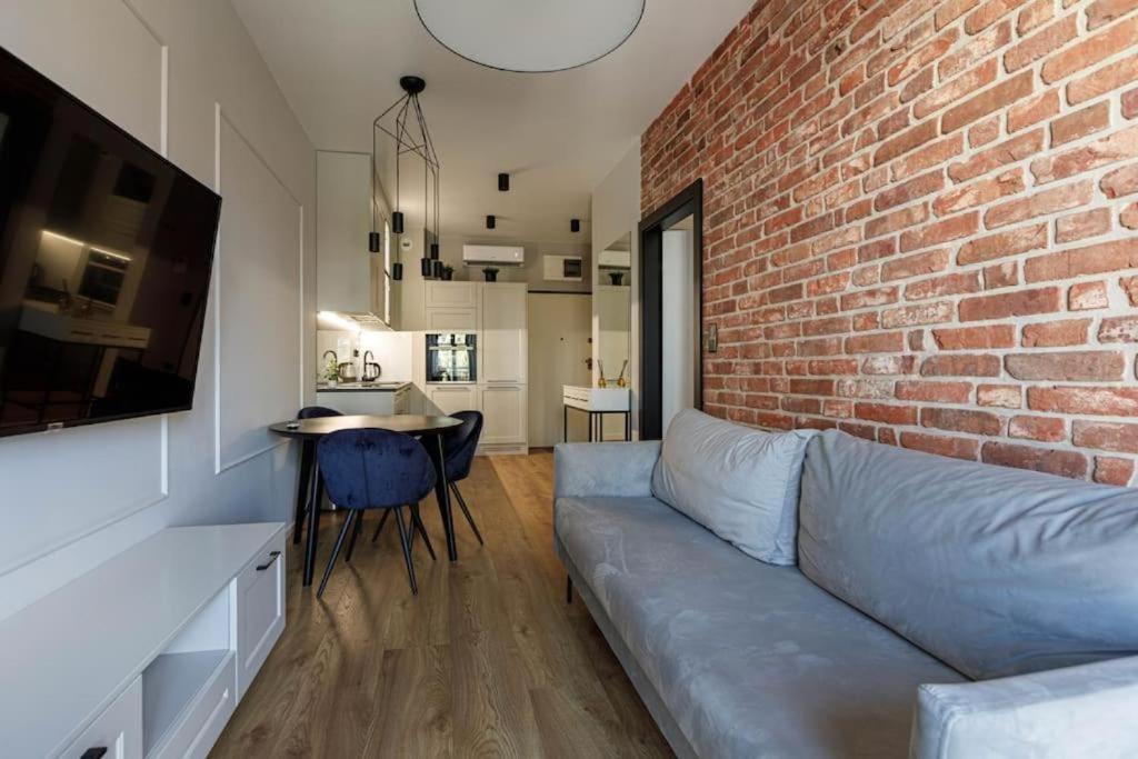 Golden Apartments Wroclaw - Great Location - Cozy and Bright&JanaPawla19
