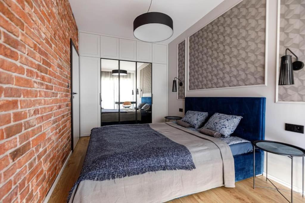 Golden Apartments Wroclaw - Great Location - Cozy and Bright&JanaPawla19