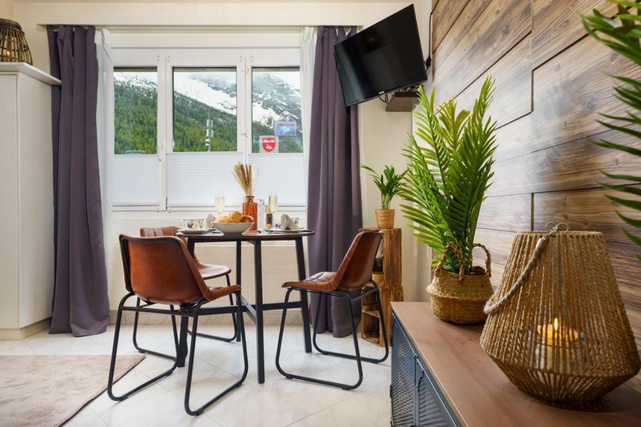 Helles, Chalet-Stil Apartment mit Allalinblick