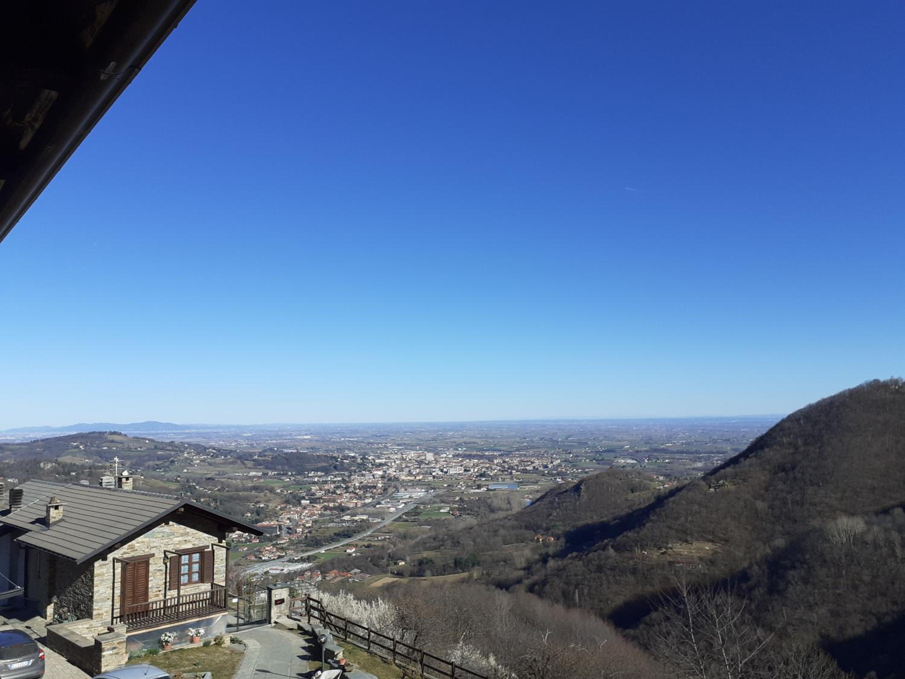 EMALU - Workation&Holiday view 5