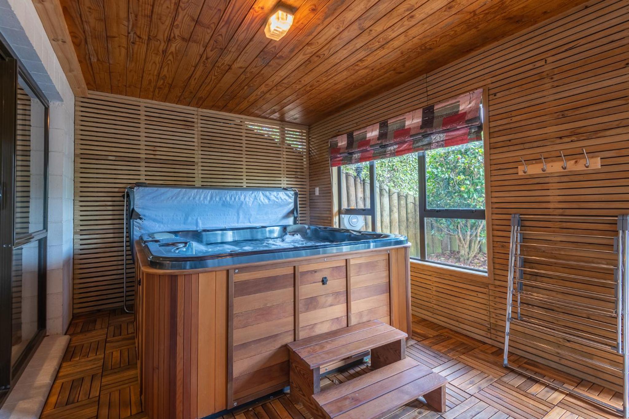 Deluxe Redwoods
