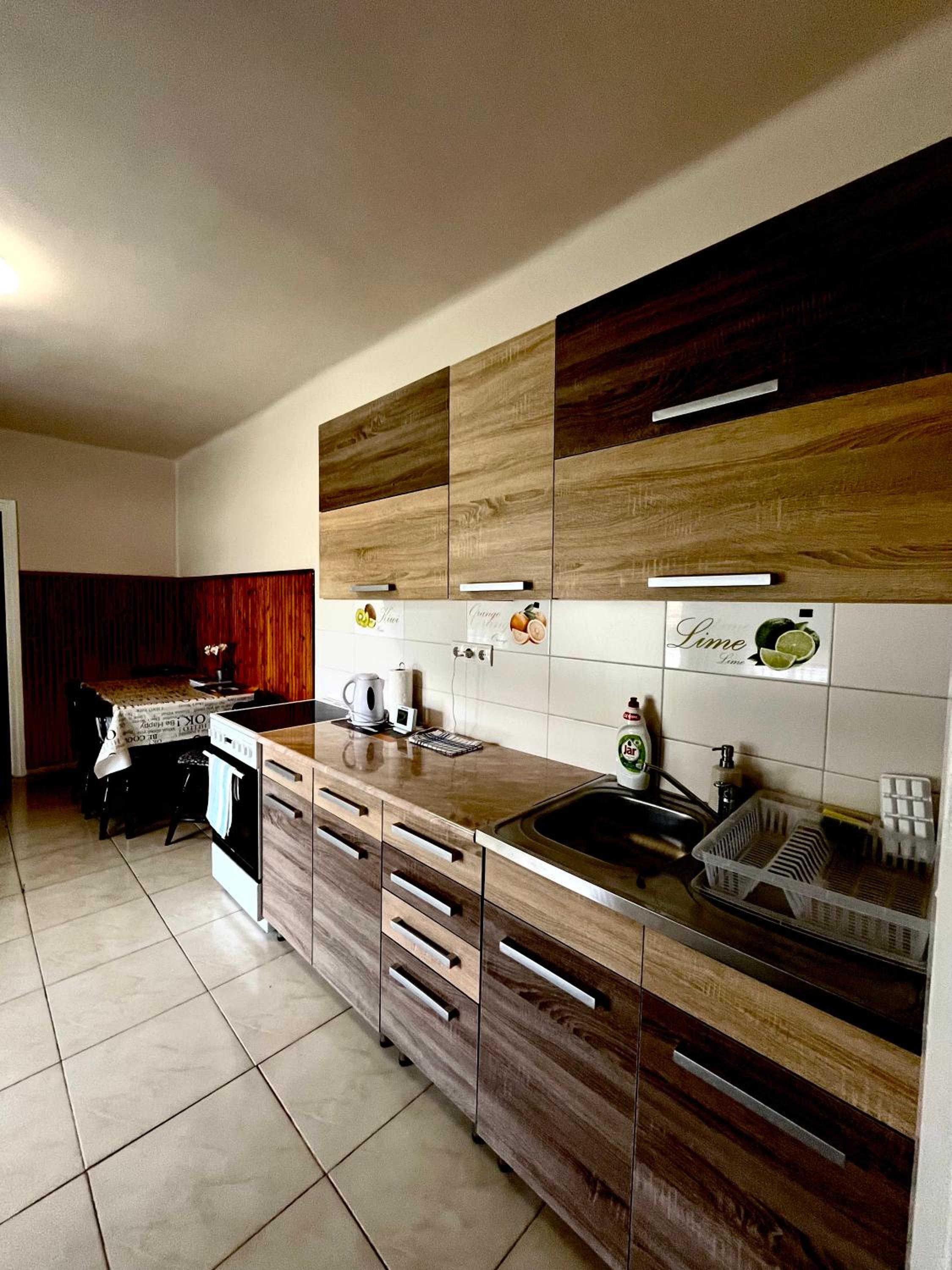 Tahiti Garden Apartman