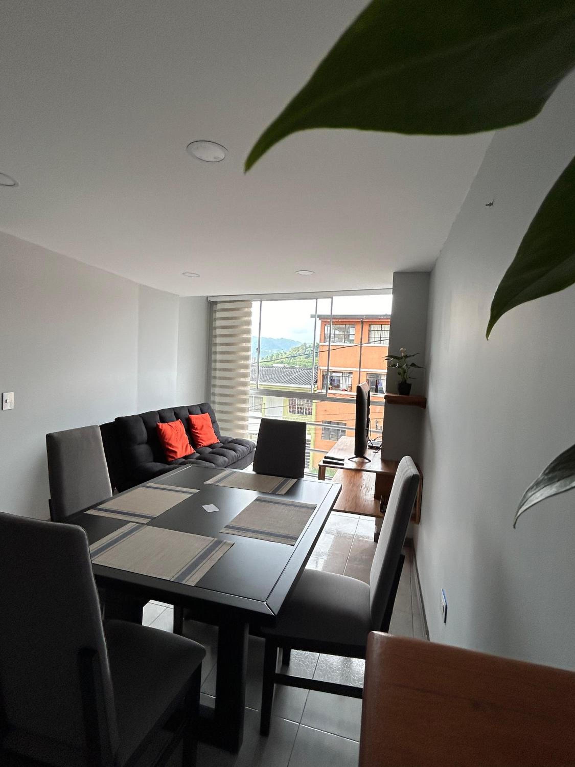 Luxurious and New Apartment in Milán