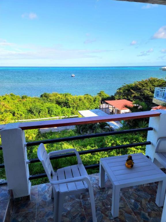 Sea Breeze inn