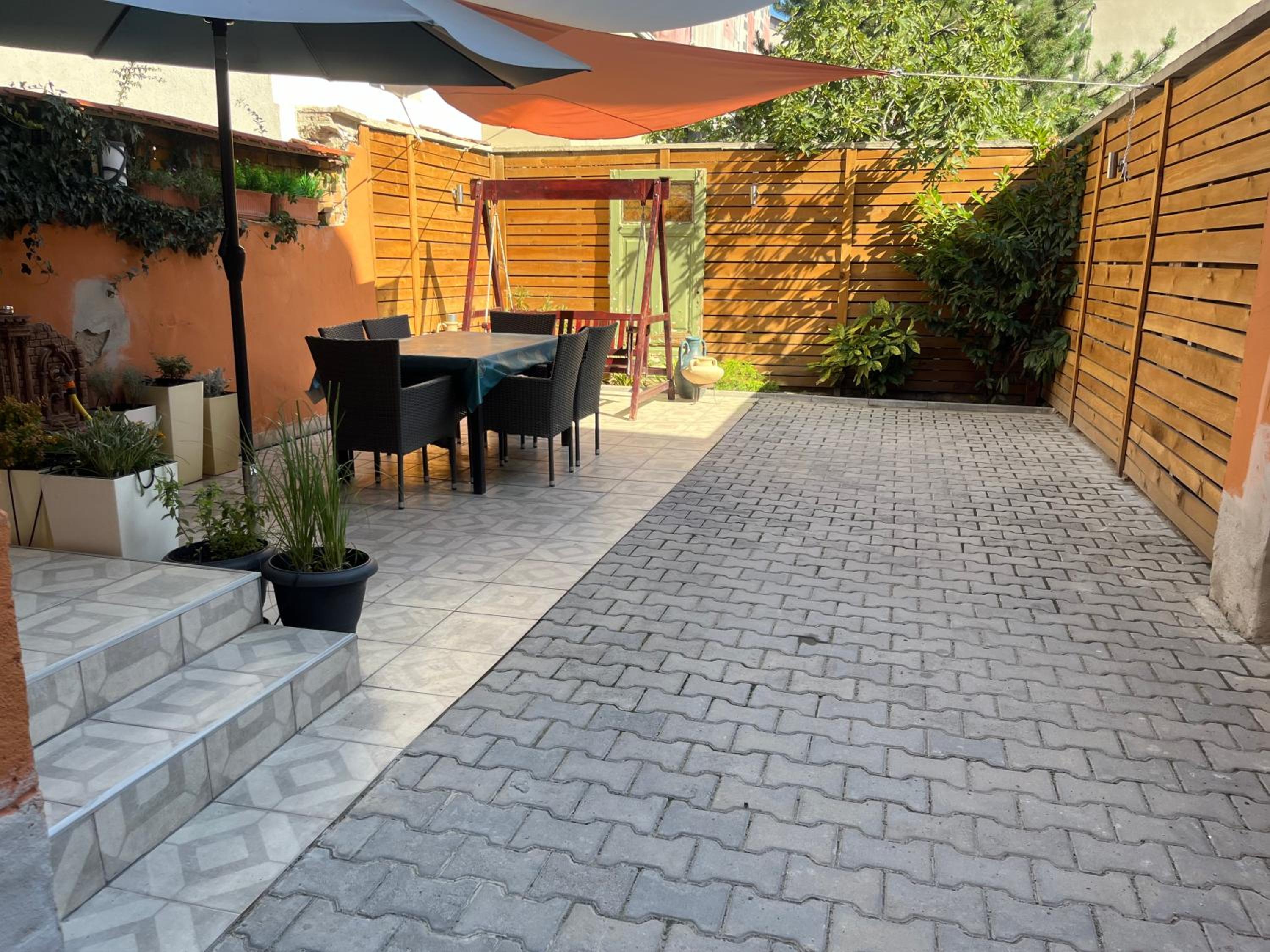 Diva Garden Apartment view 3