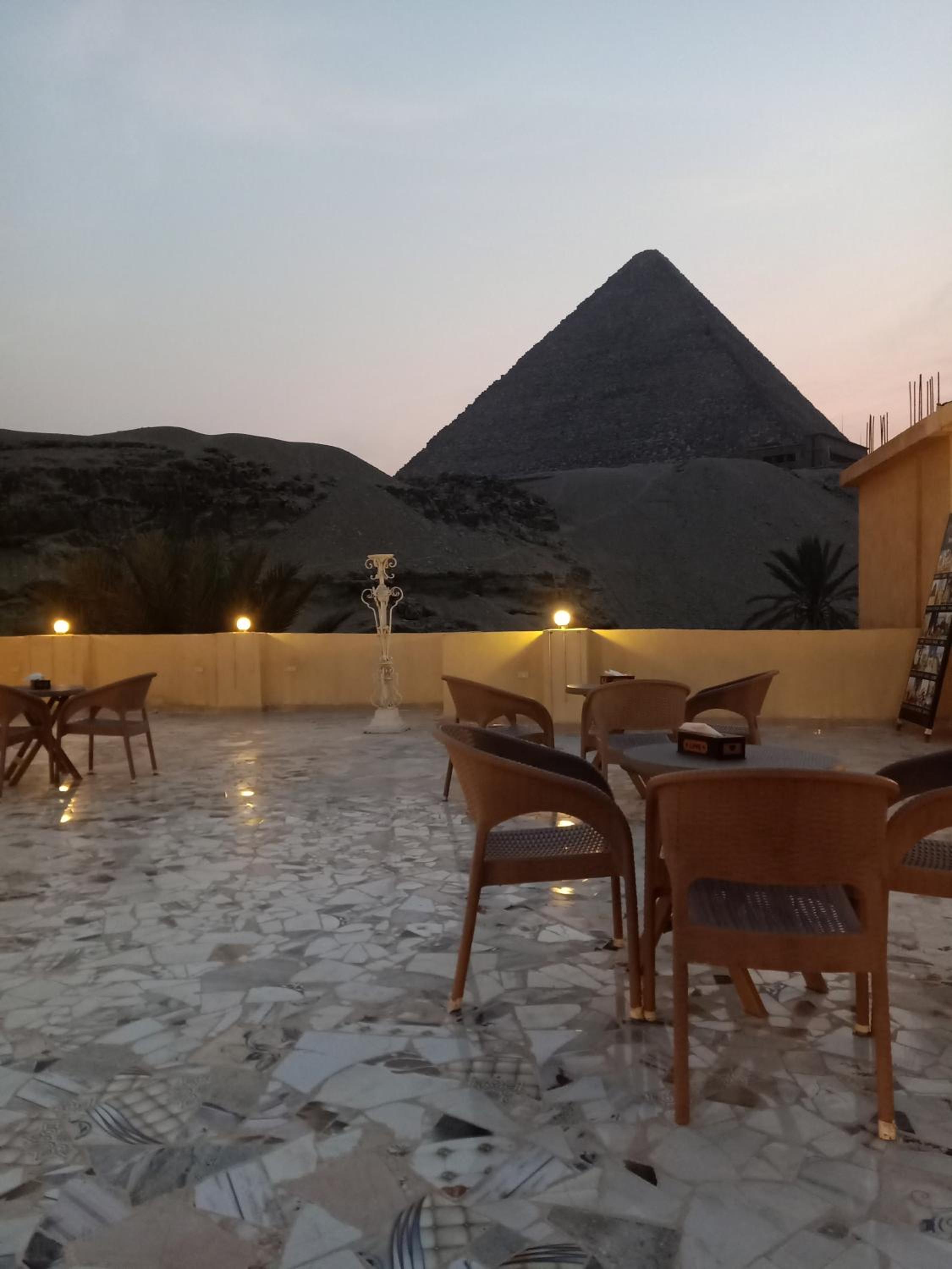MK pyramid inn
