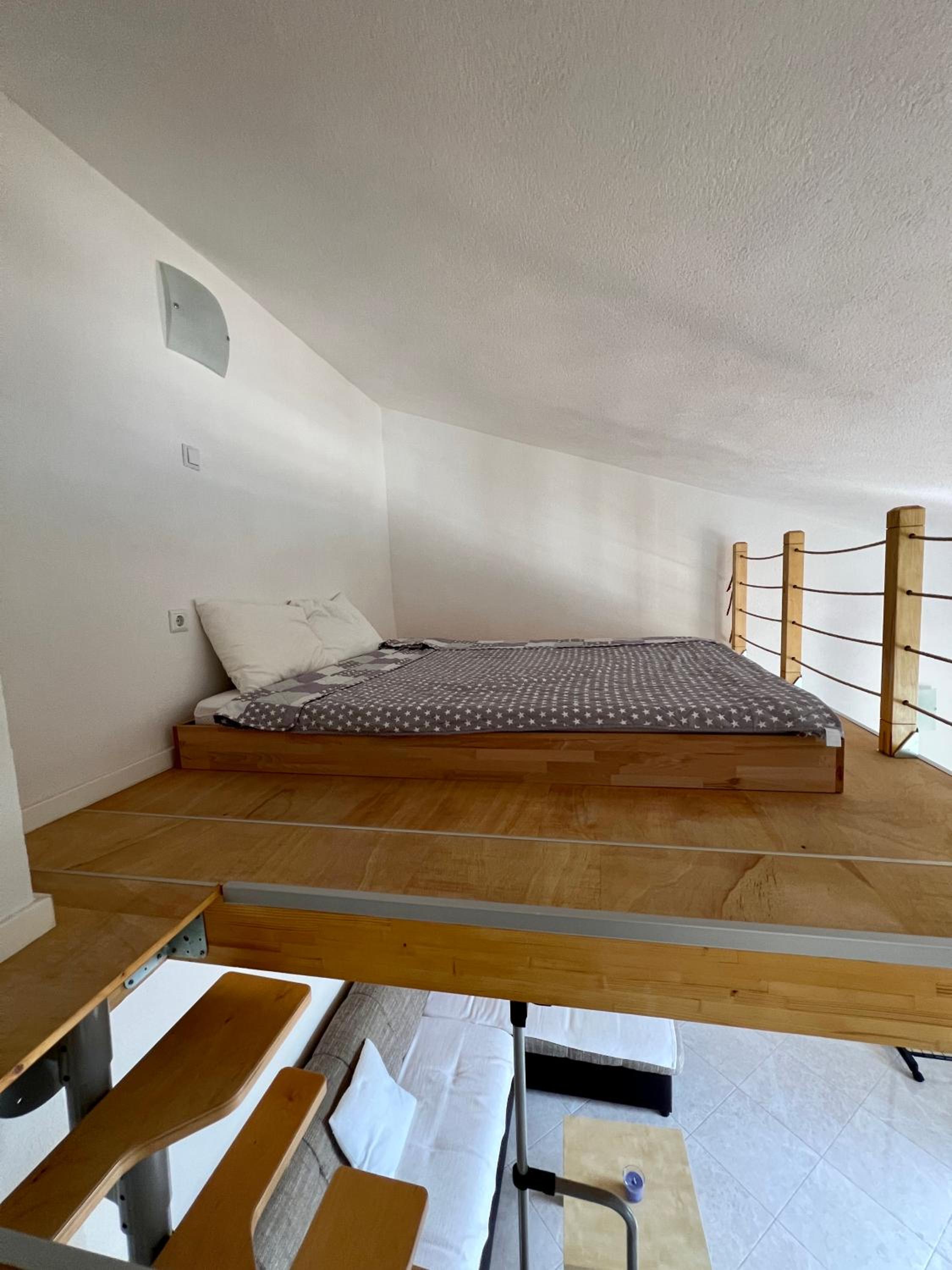 Tesla Apartman