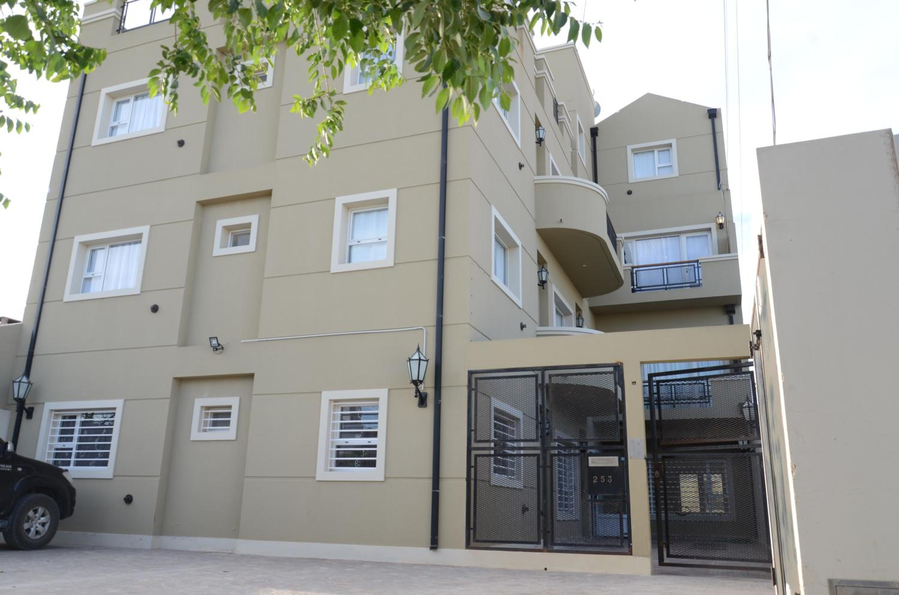 Linea Recta Sur- Huemul, departamento amplio, de 3 dormitorios a pasos del mar