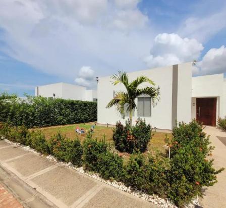 Casa quinta el tesoro con piscina y jacuzzi privado, aires acondicionados