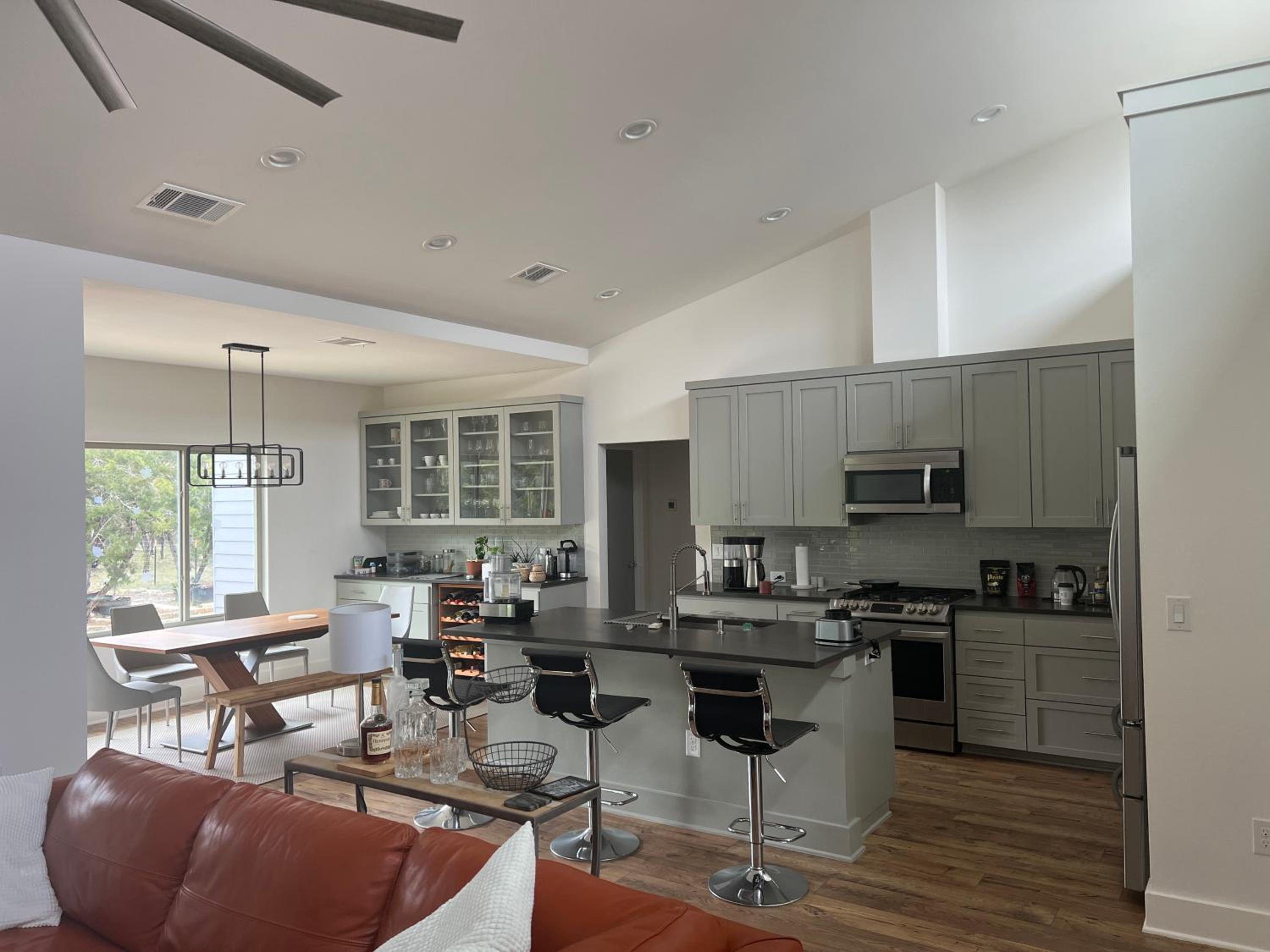 Lago Vista Home - Property Image 1