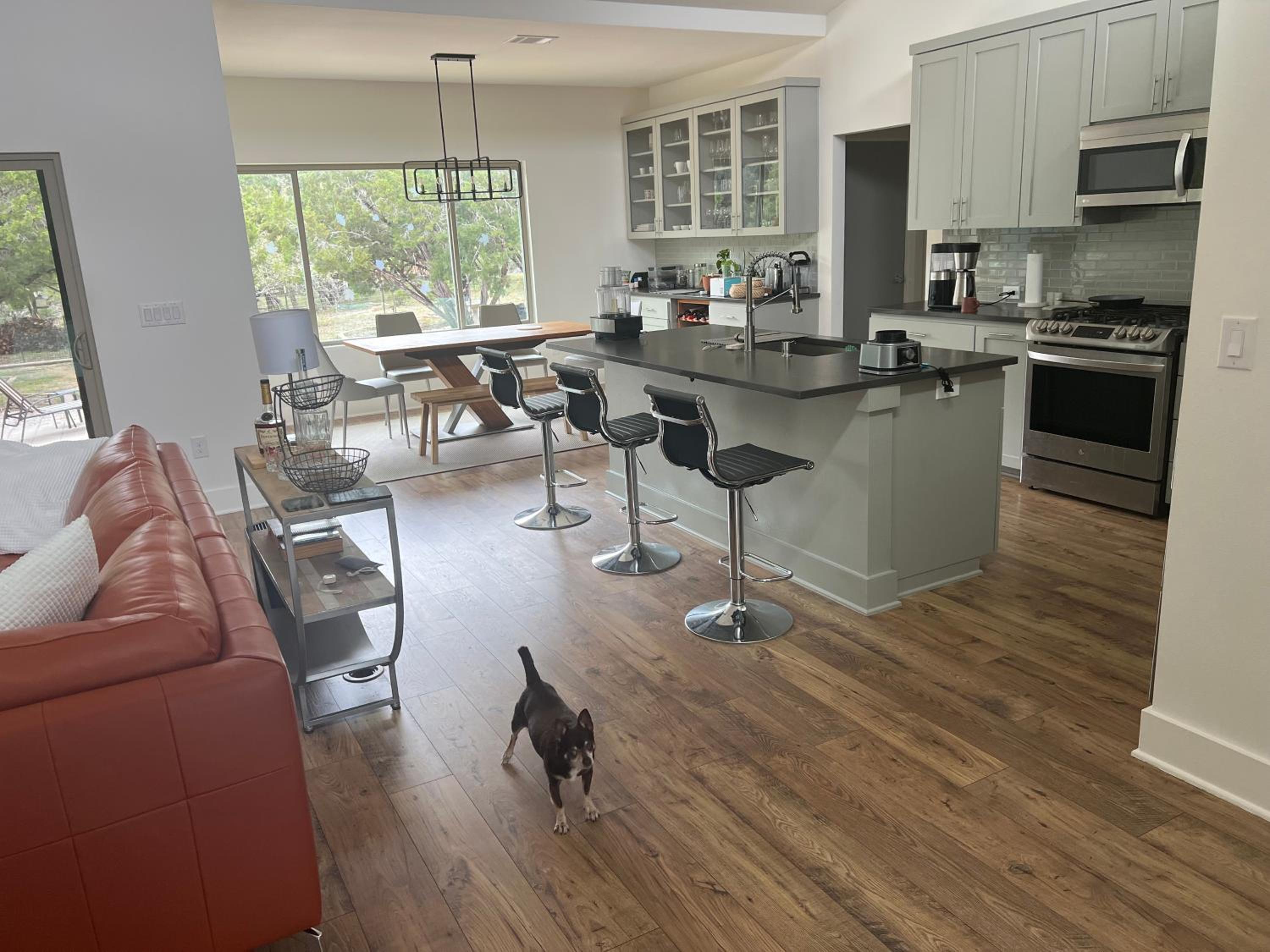 Lago Vista Home - Property Image 9