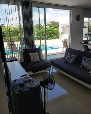 Casa quinta el tesoro con piscina y jacuzzi privado, aires acondicionados
