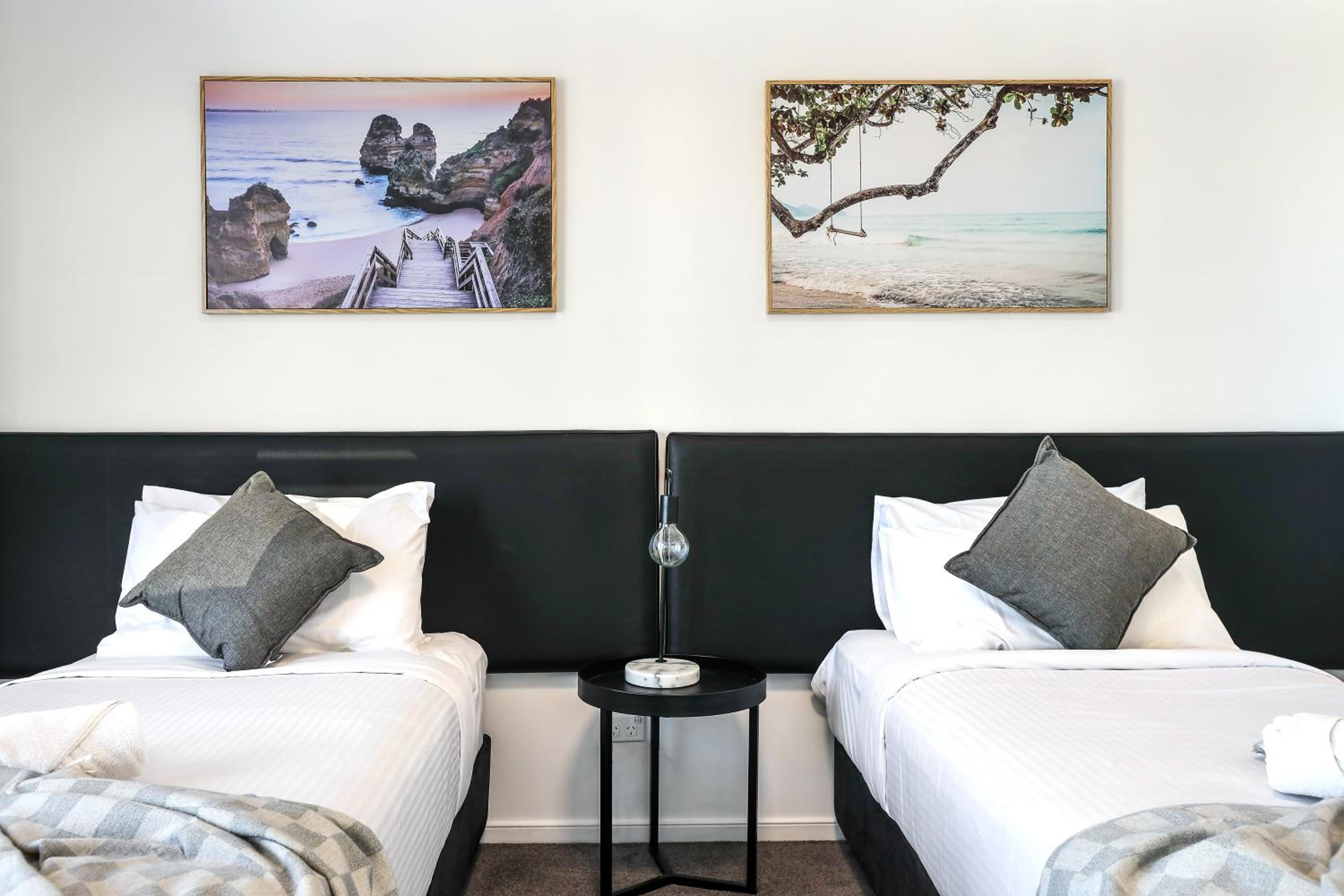 Stunning Chevron Apartment 3 Pools - Optimise BNB