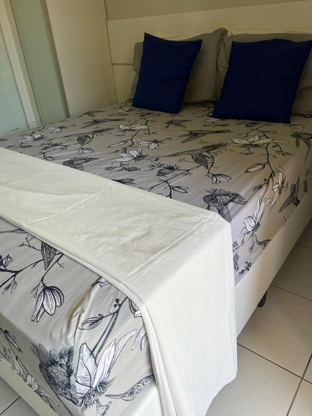 Apartamento Completo no Beach Living Porto das Dunas - Apto Luxo