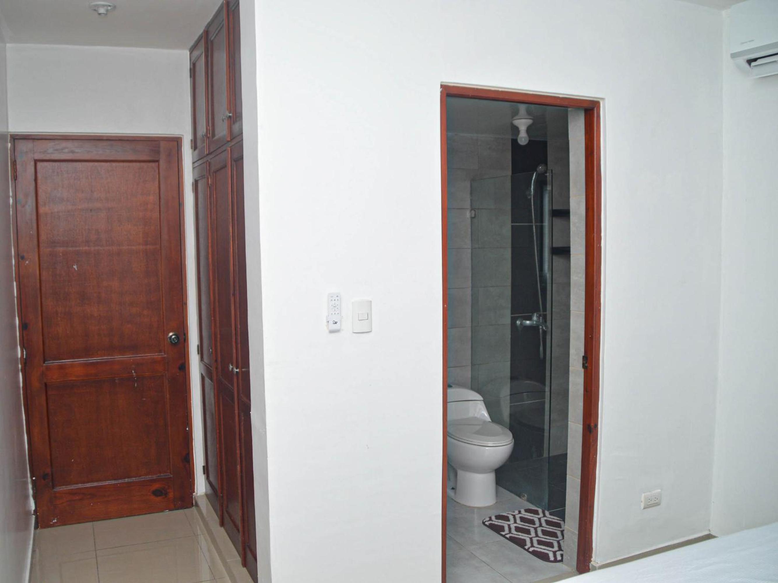 Photo 51
