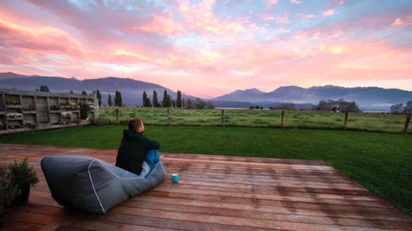 Dusky Dream Lakeview Paradise