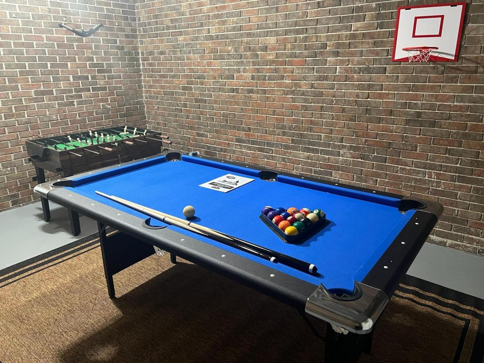 Beltline Beauty Mins to Benz Stadium, Game Room view 4