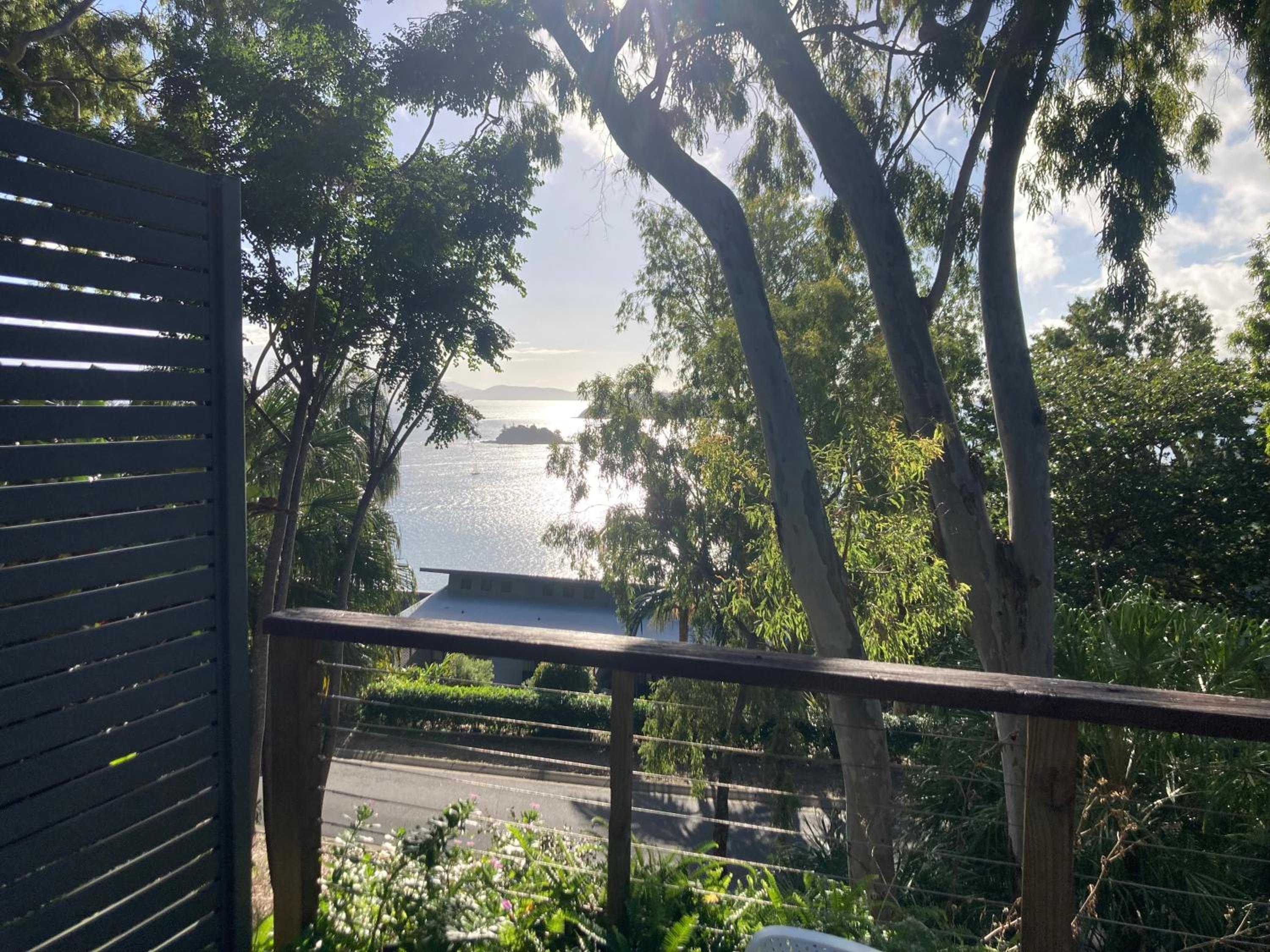 Hotel Sunset Waters 17 comes with a Buggy - Image 1