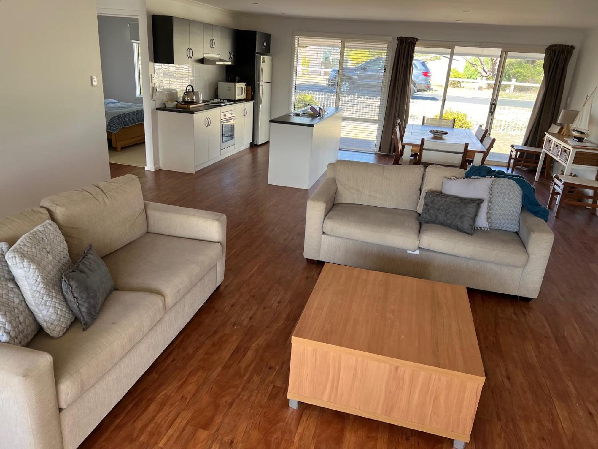 Elandra House - WiFi pet friendly outside