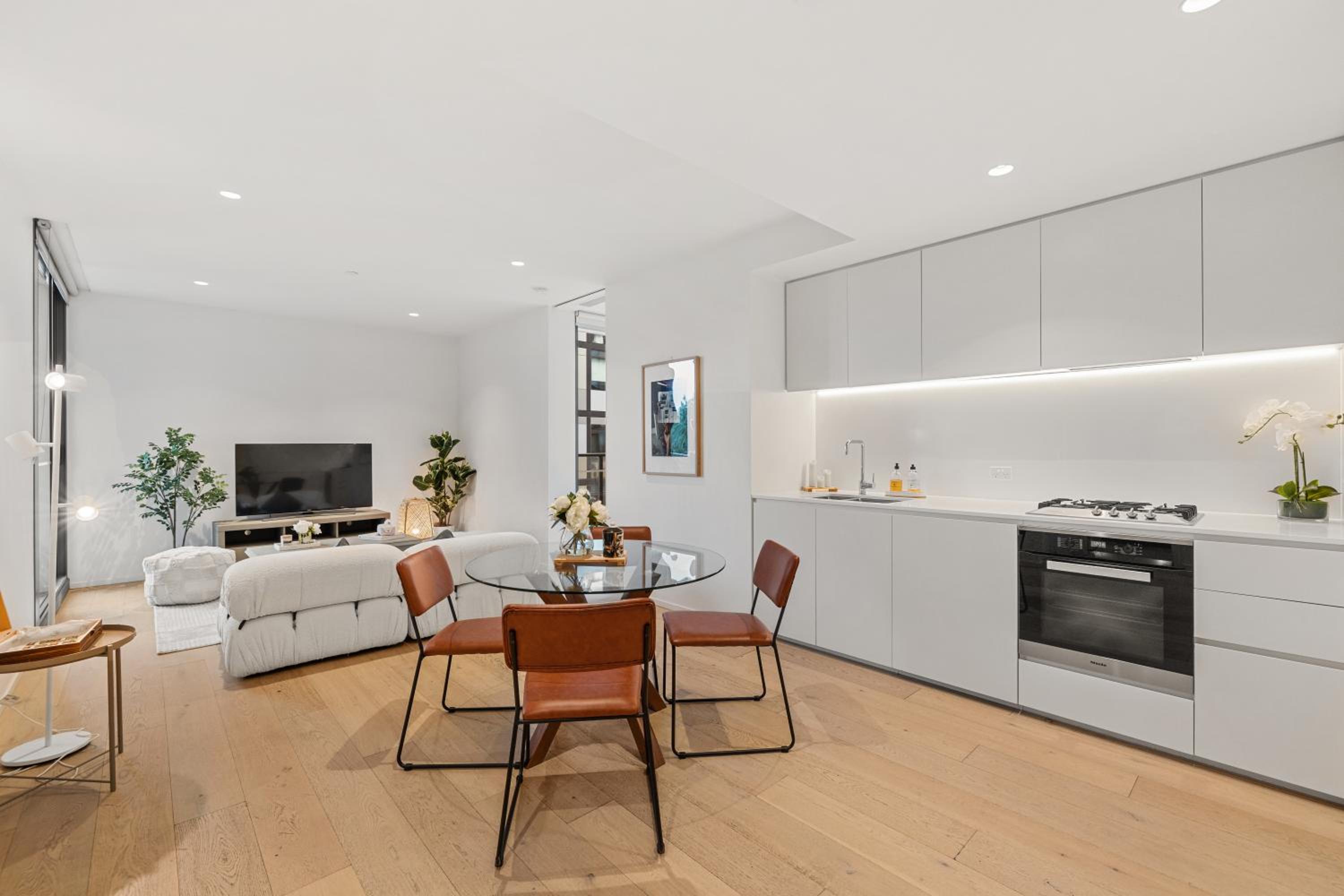 2Bed Free Park Toorak Station