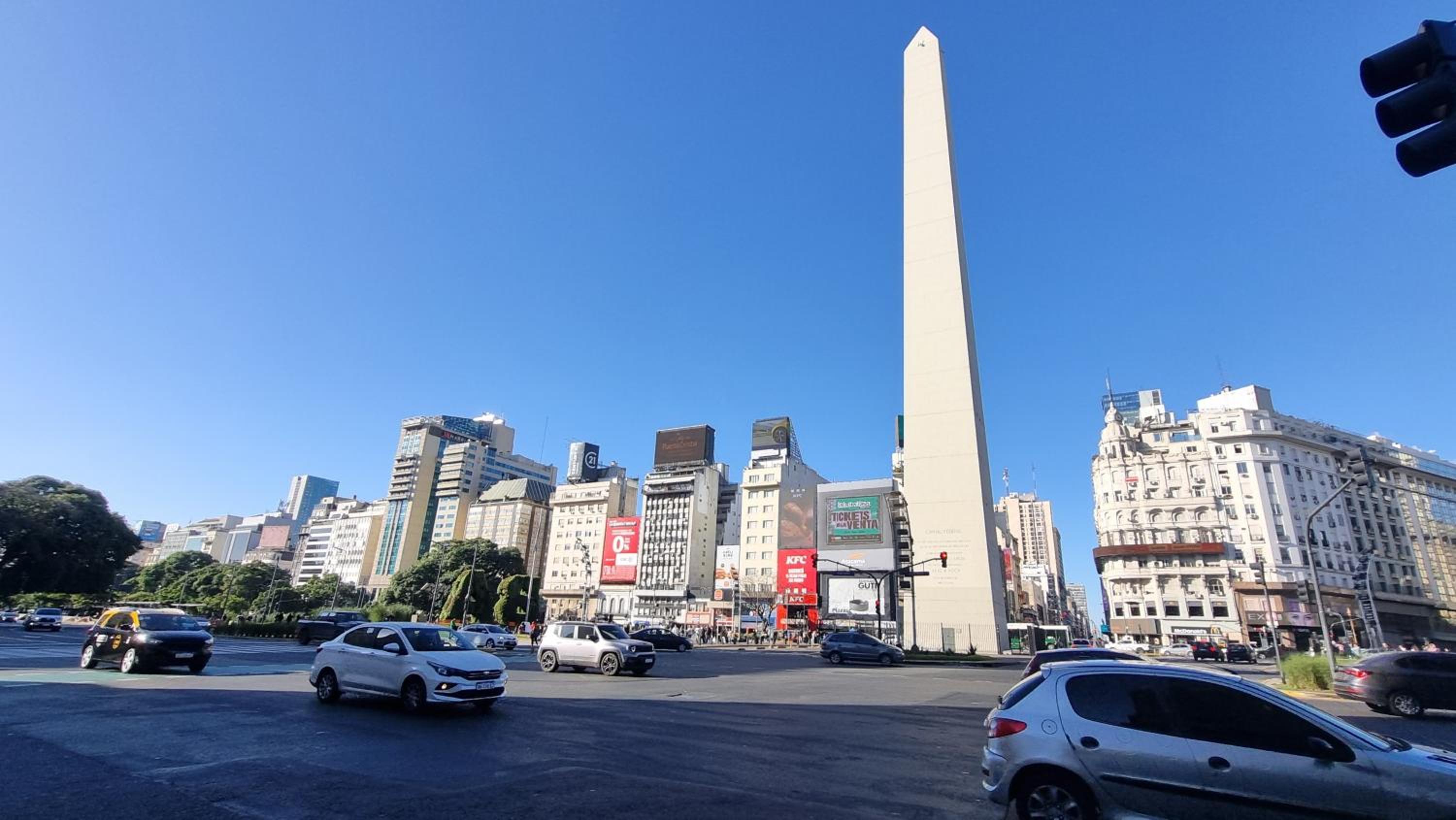 Miralejos Obelisco
