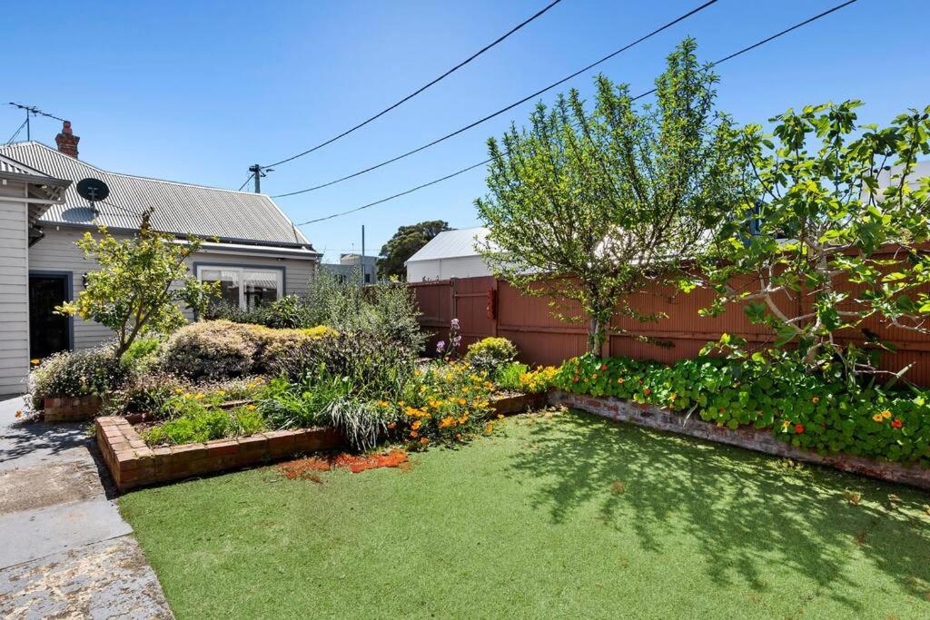 Orontes Cottage - Geelong Rippleside Retreat
