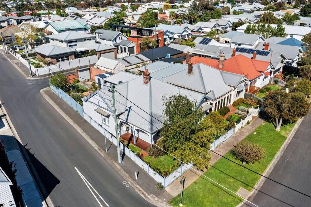 Orontes Cottage - Geelong Rippleside Retreat
