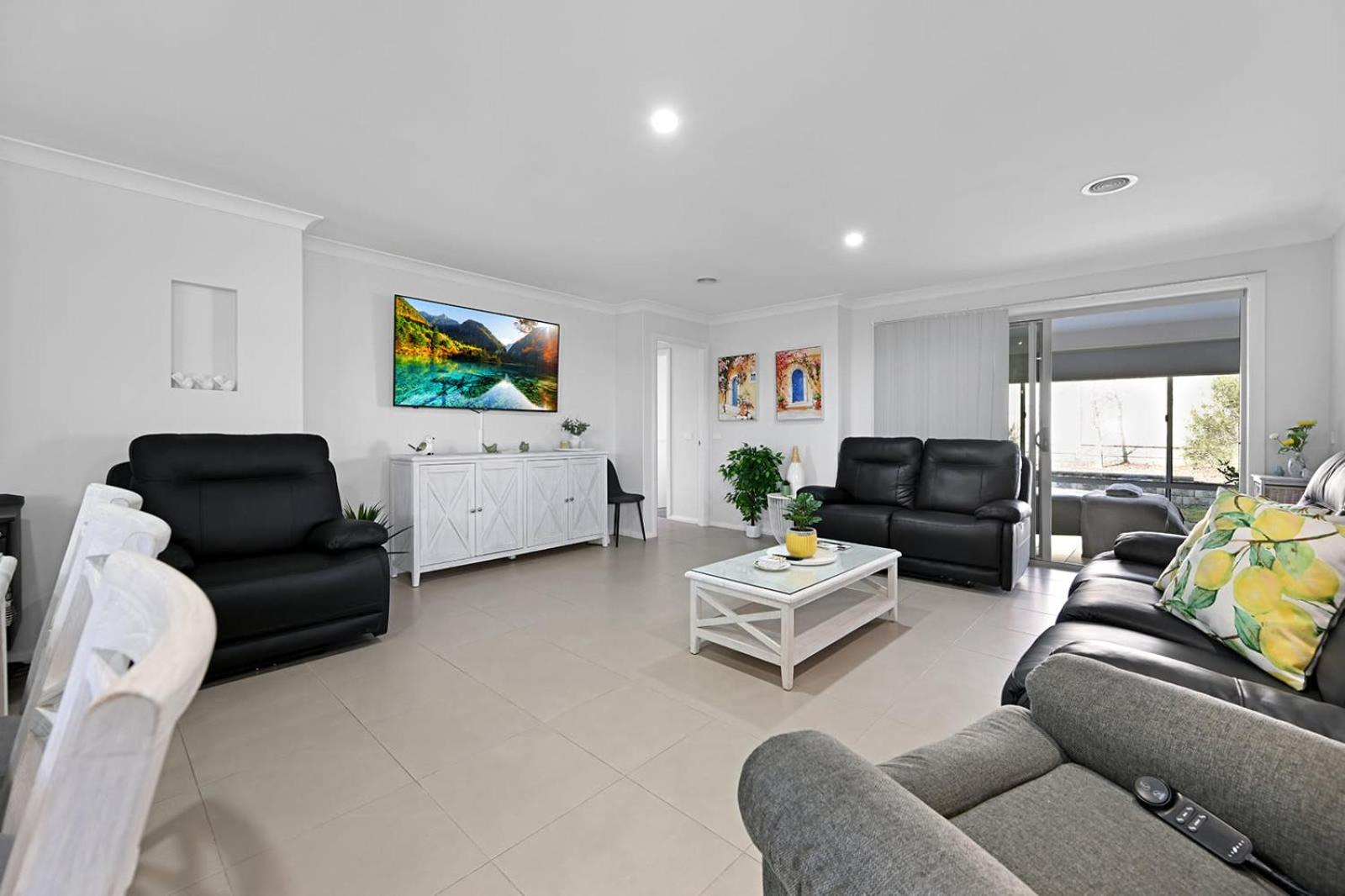 Ophir - Large Entertainer, Sleeps 11