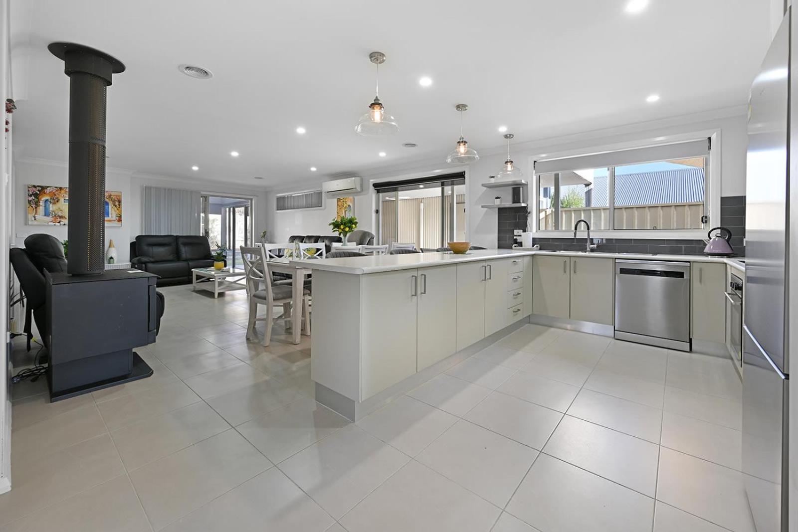 Ophir - Large Entertainer, Sleeps 11