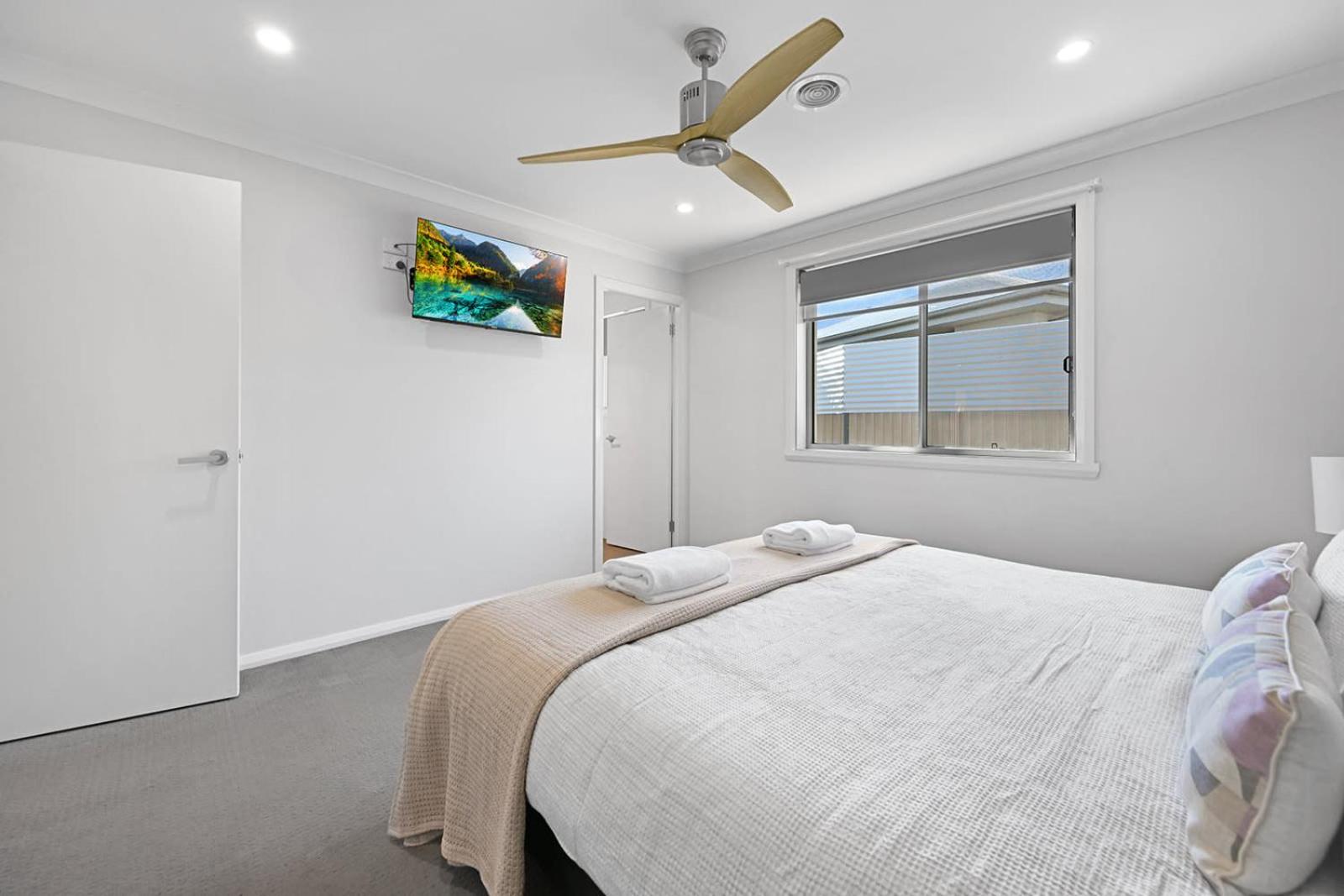 Ophir - Large Entertainer, Sleeps 11