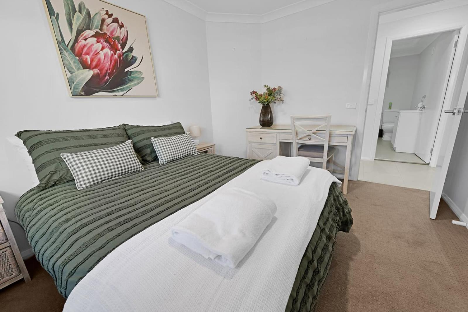 Ophir - Large Entertainer, Sleeps 11