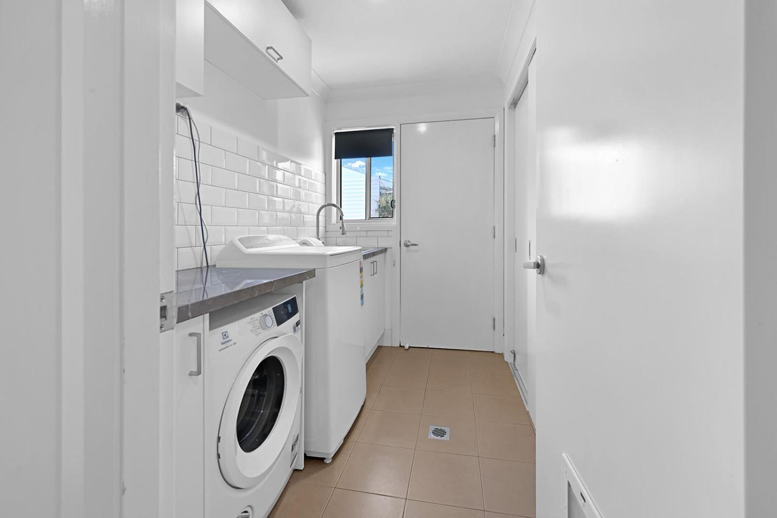 Ophir - Large Entertainer, Sleeps 11