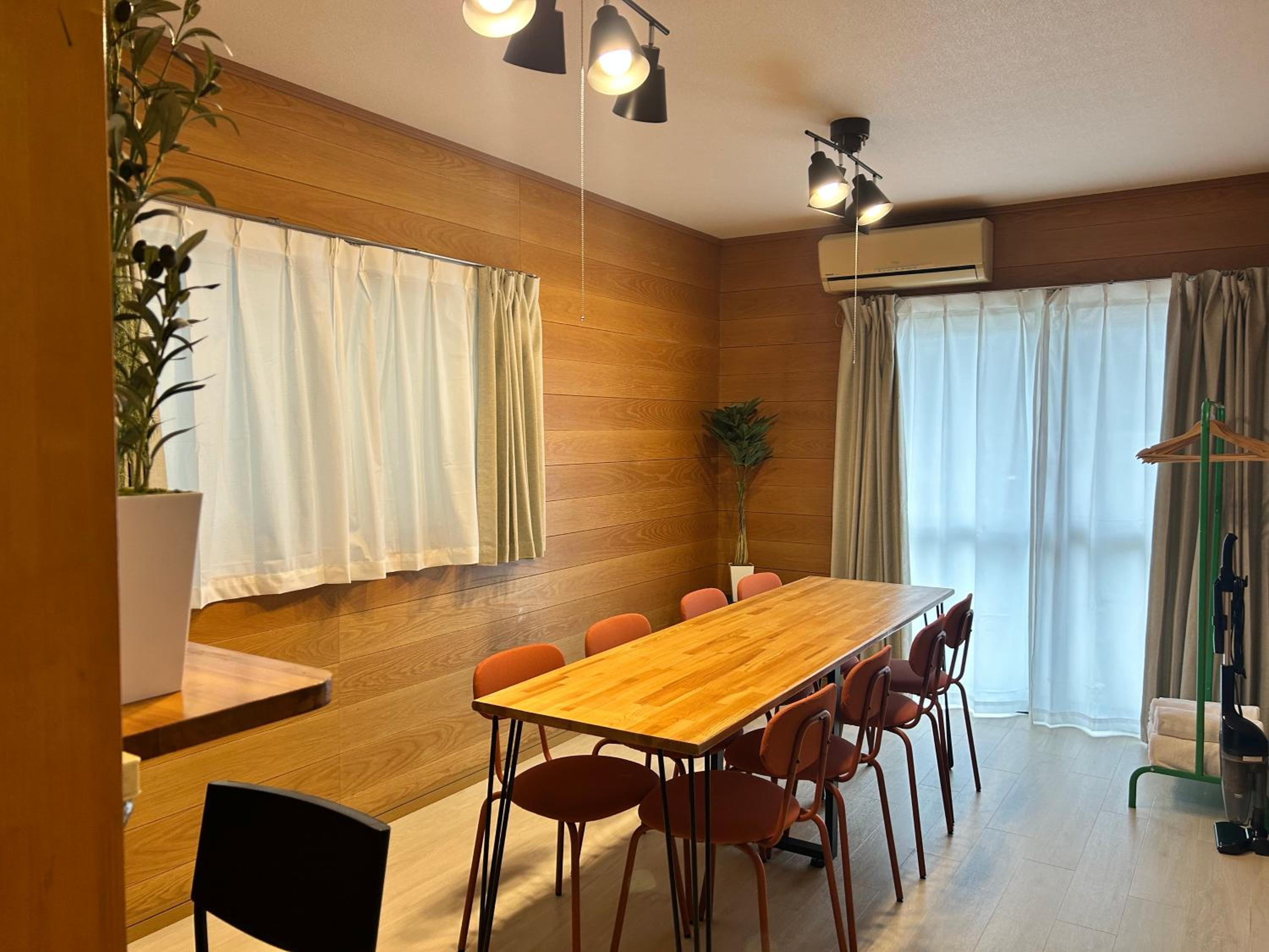 Tokyo log house with Free parking