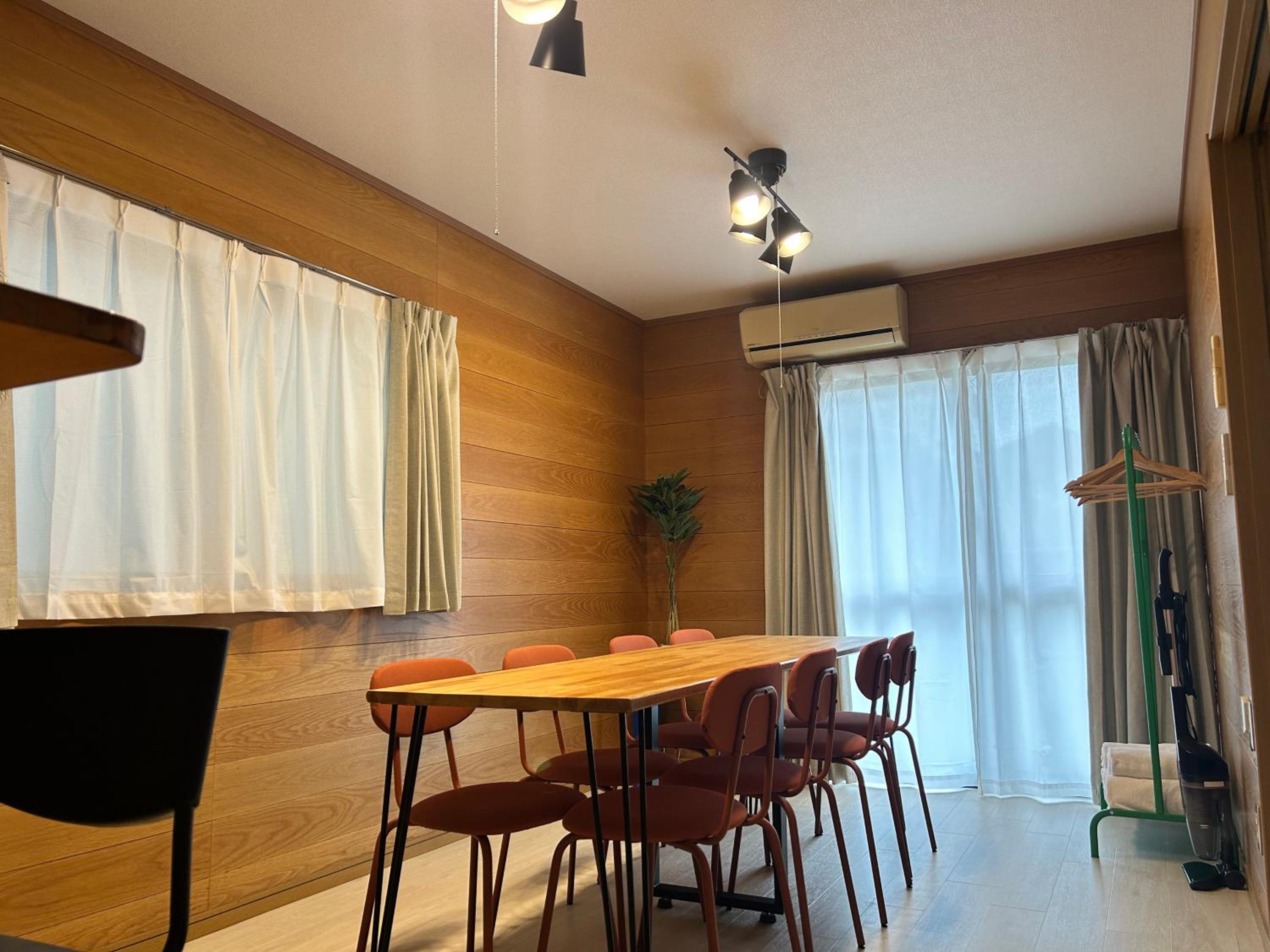 Tokyo log house with Free parking