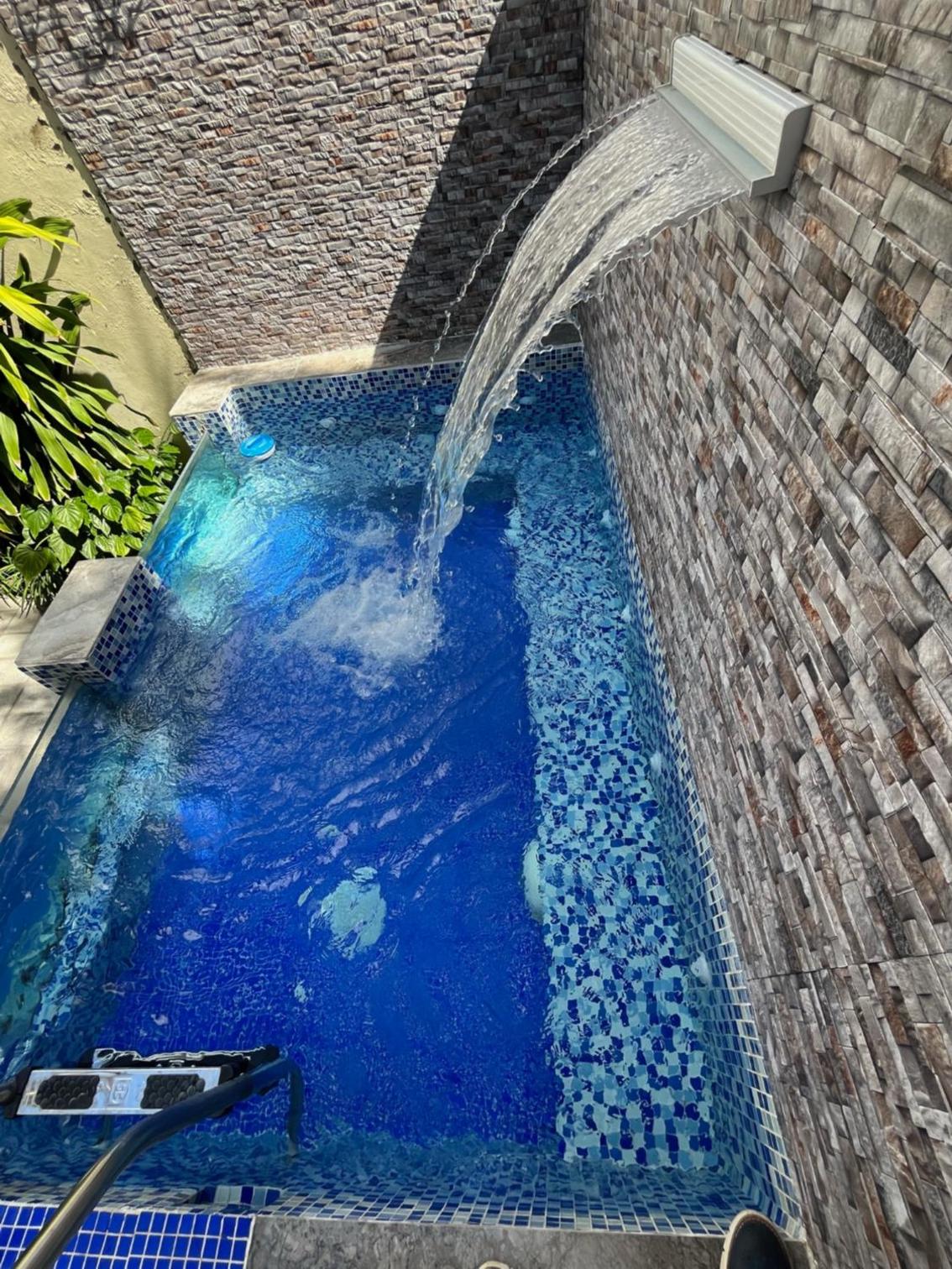 Private House with Pool, AC, BBQ, Fast Wi-Fi, Pet & Family Friendly, Near Colonial Zone, Mirador Sur Park & Ocean, in Santo Domingo view 5