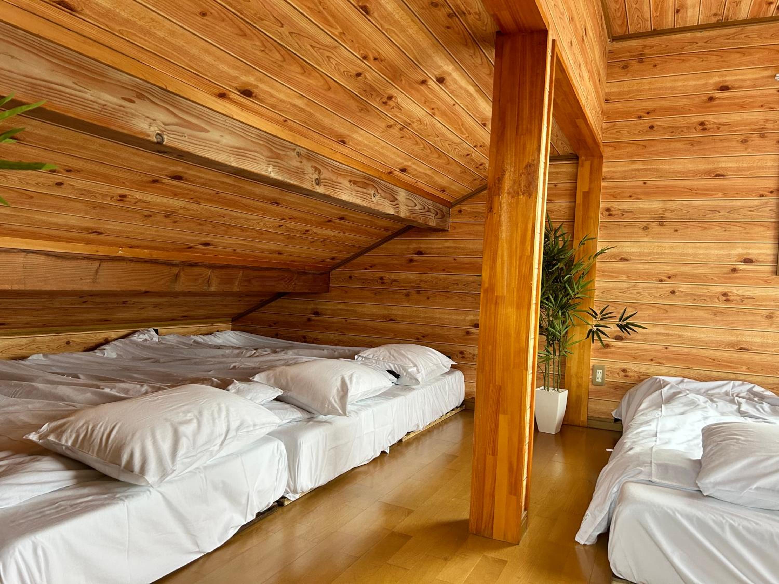 Tokyo log house with Free parking