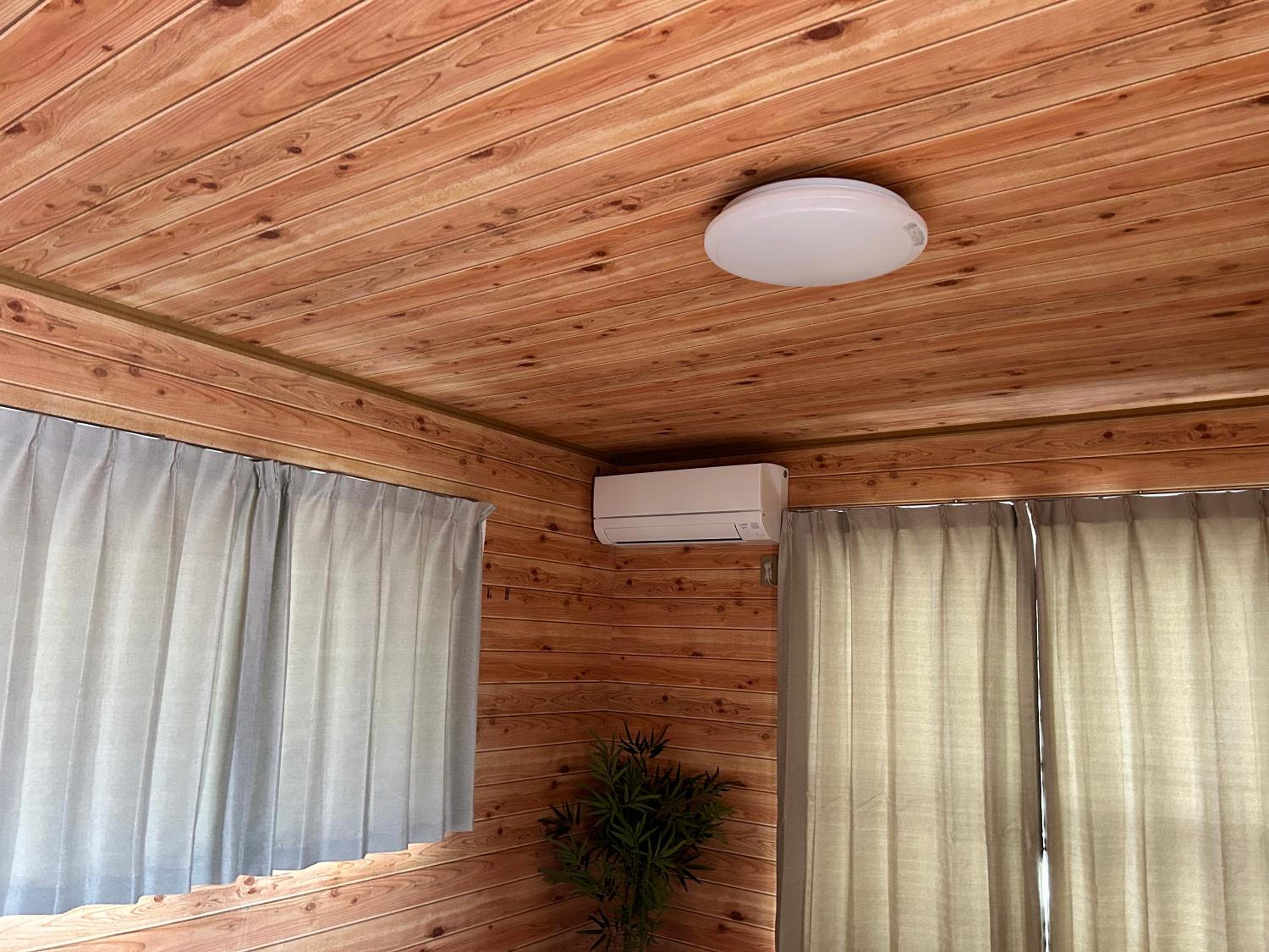 Tokyo log house with Free parking
