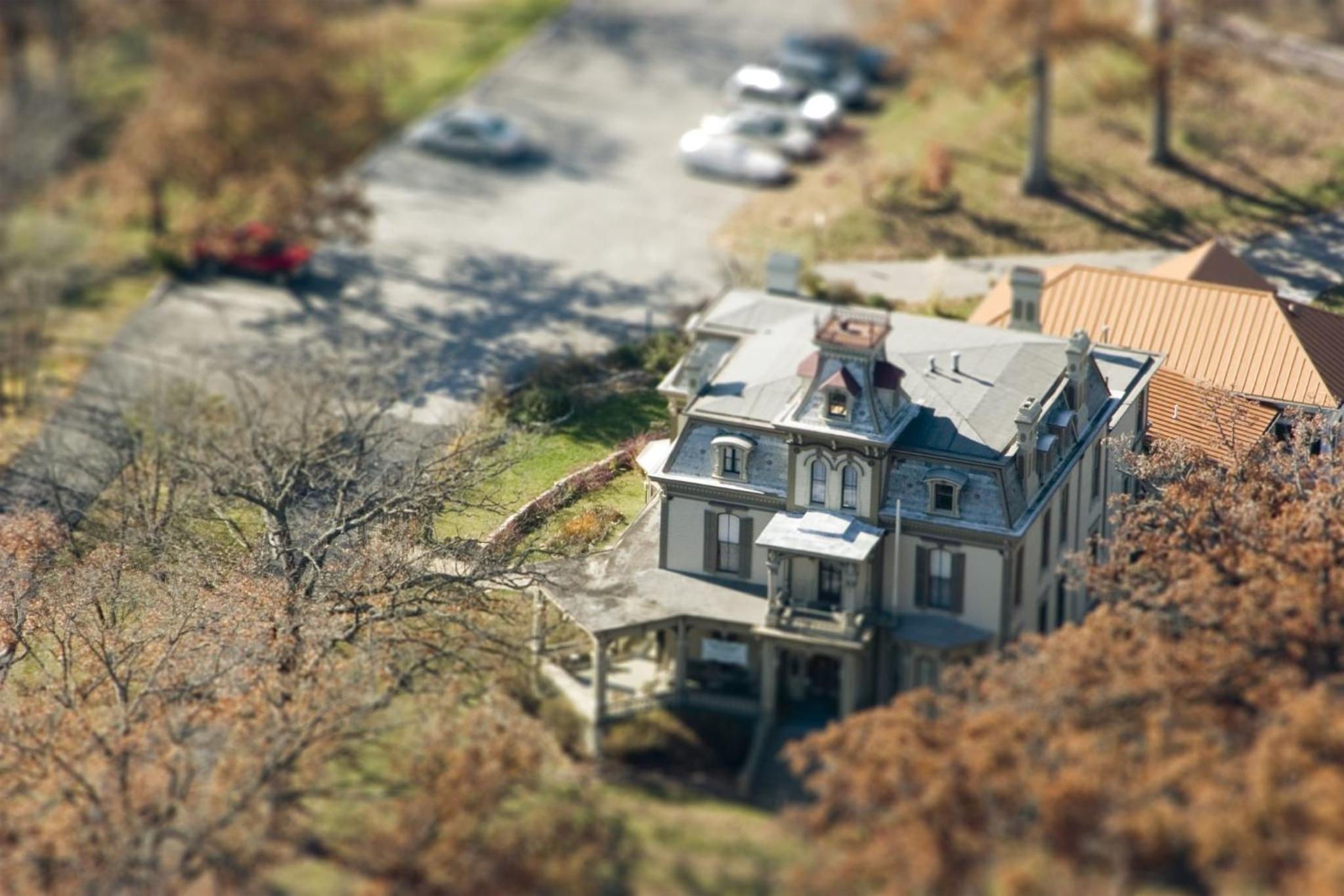 Garth Woodside Mansion Bed and Breakfast
