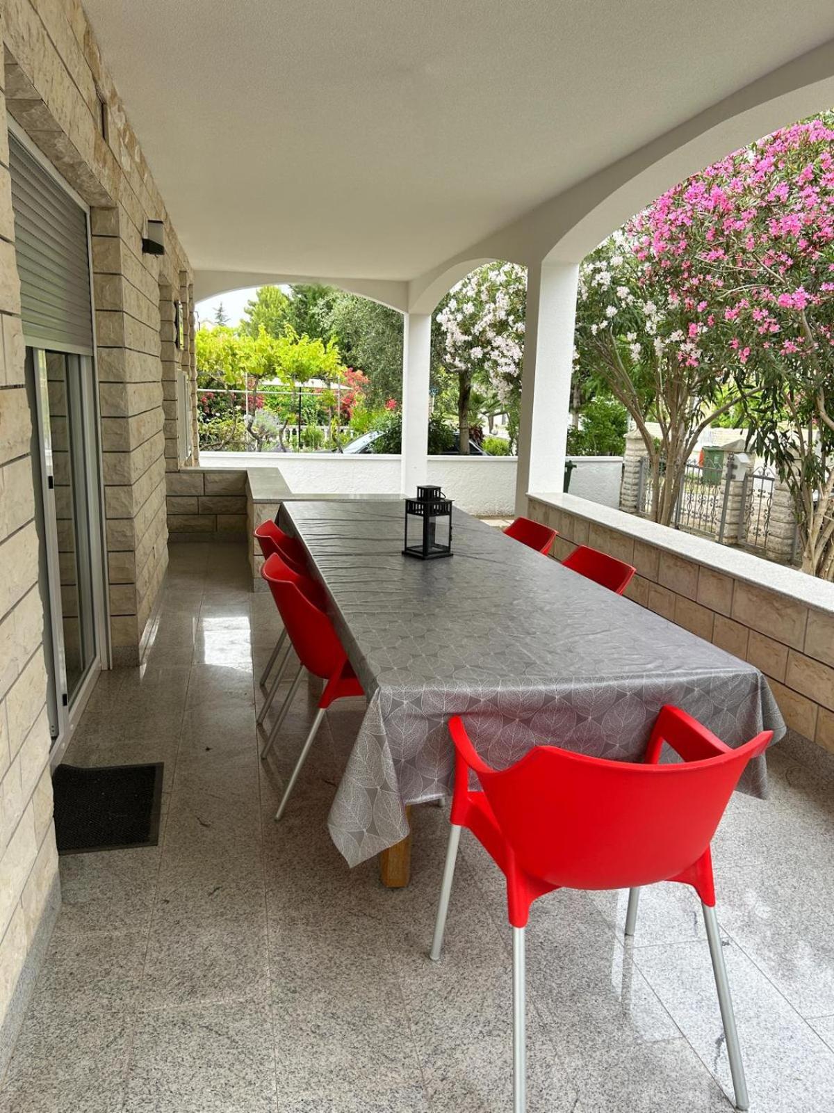 House Laguna Apartment II view 2