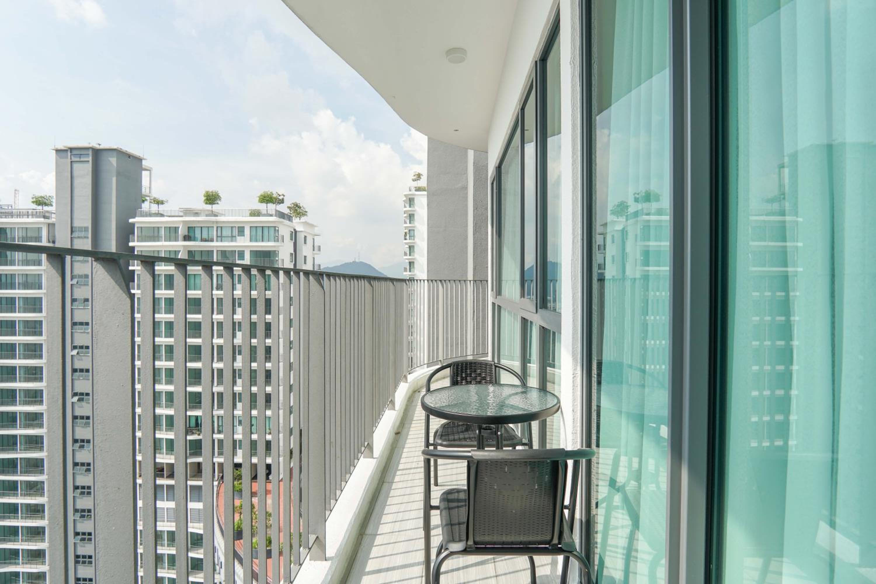 Datum Jelatek Residence by Airhost