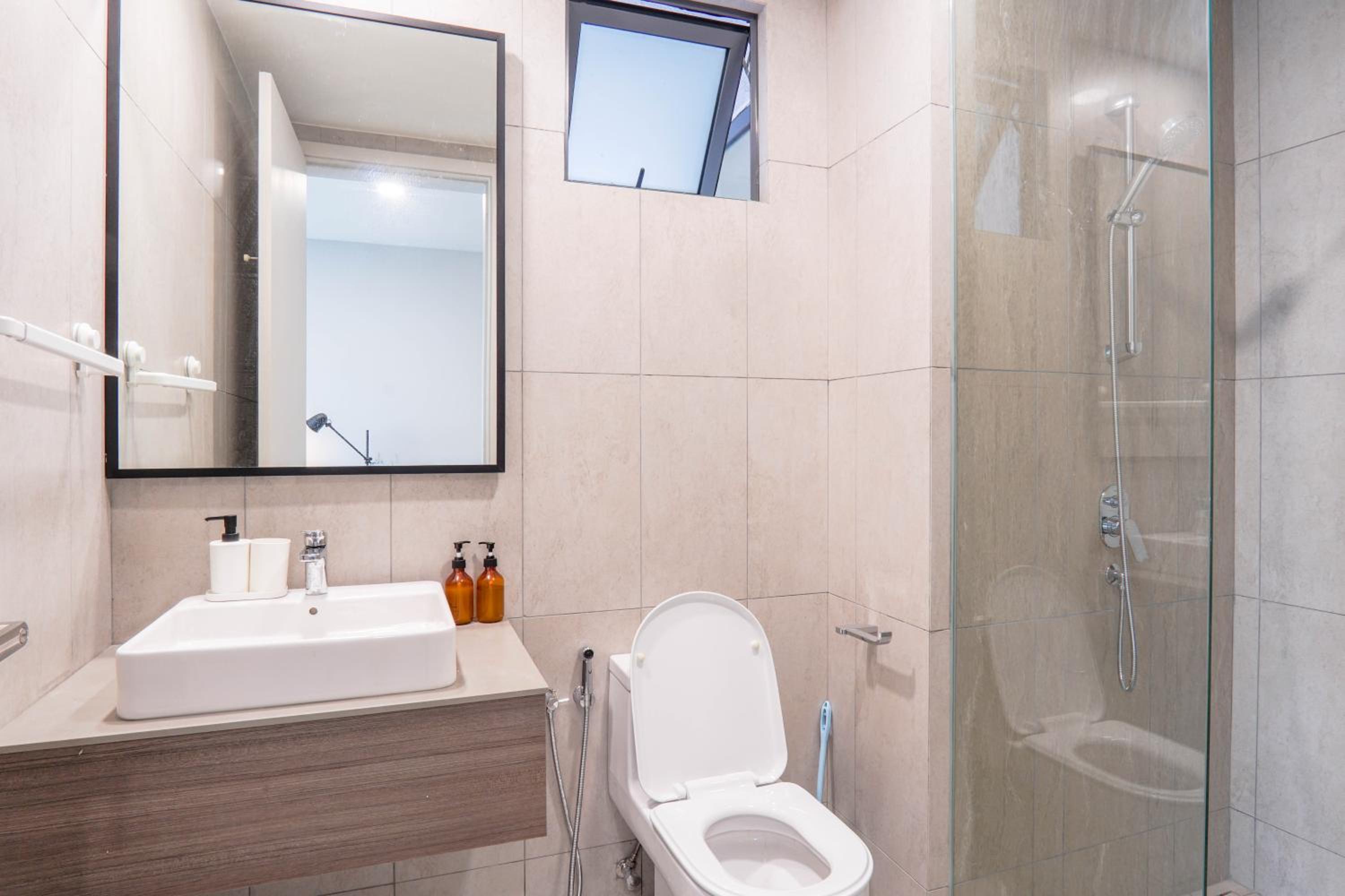 Datum Jelatek Residence by Airhost