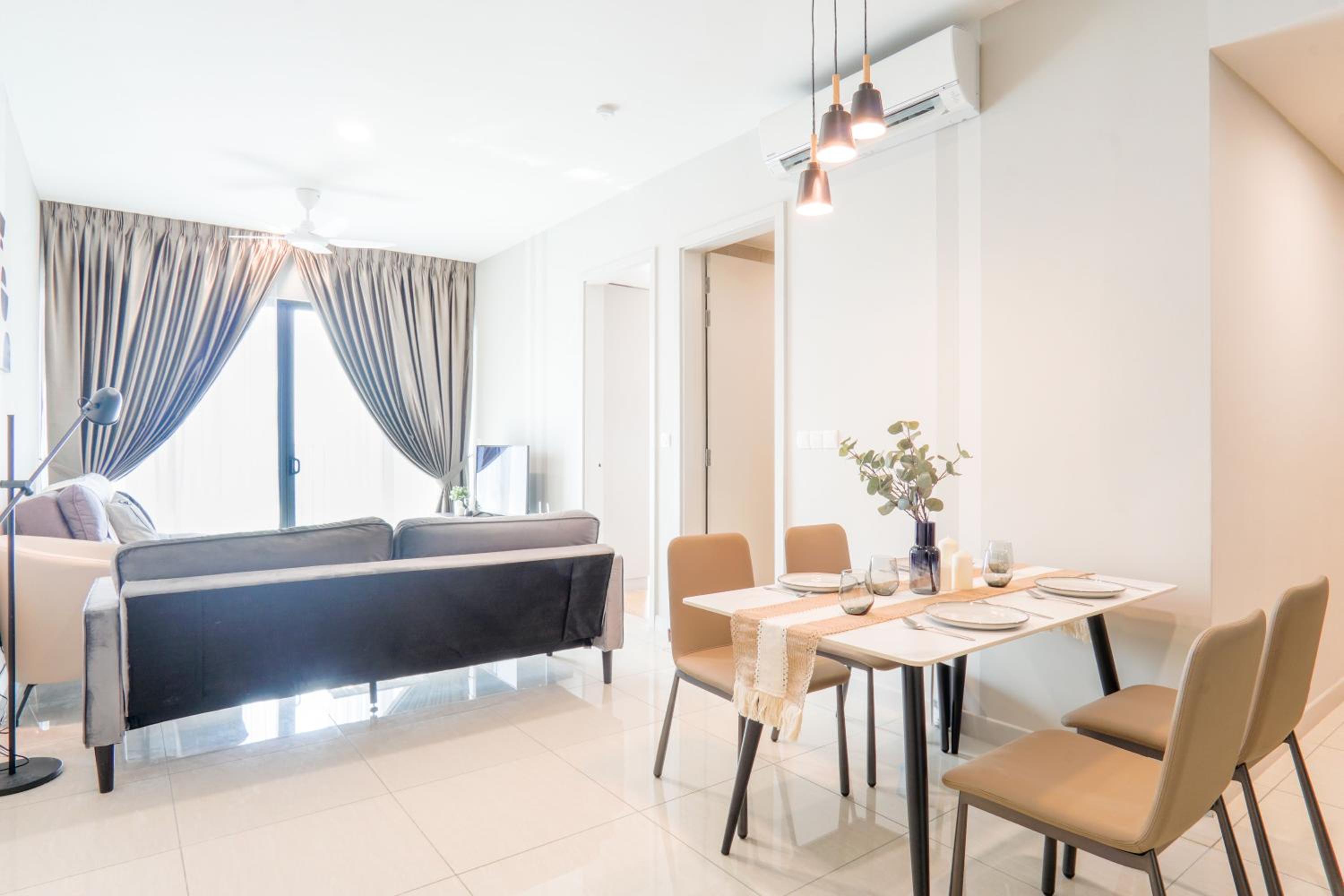 Datum Jelatek Residence by Airhost