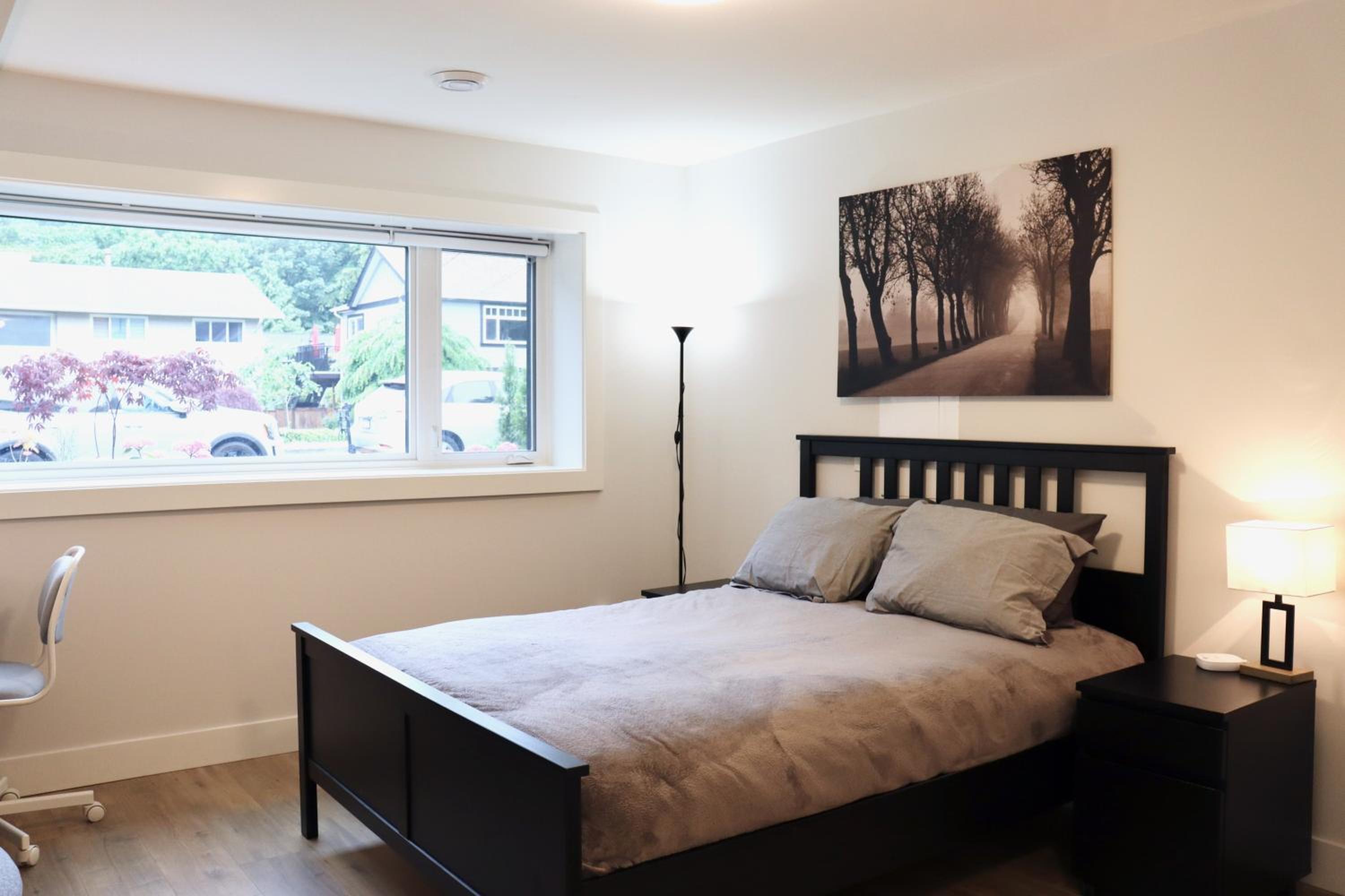 Centrally Located Modern Suite