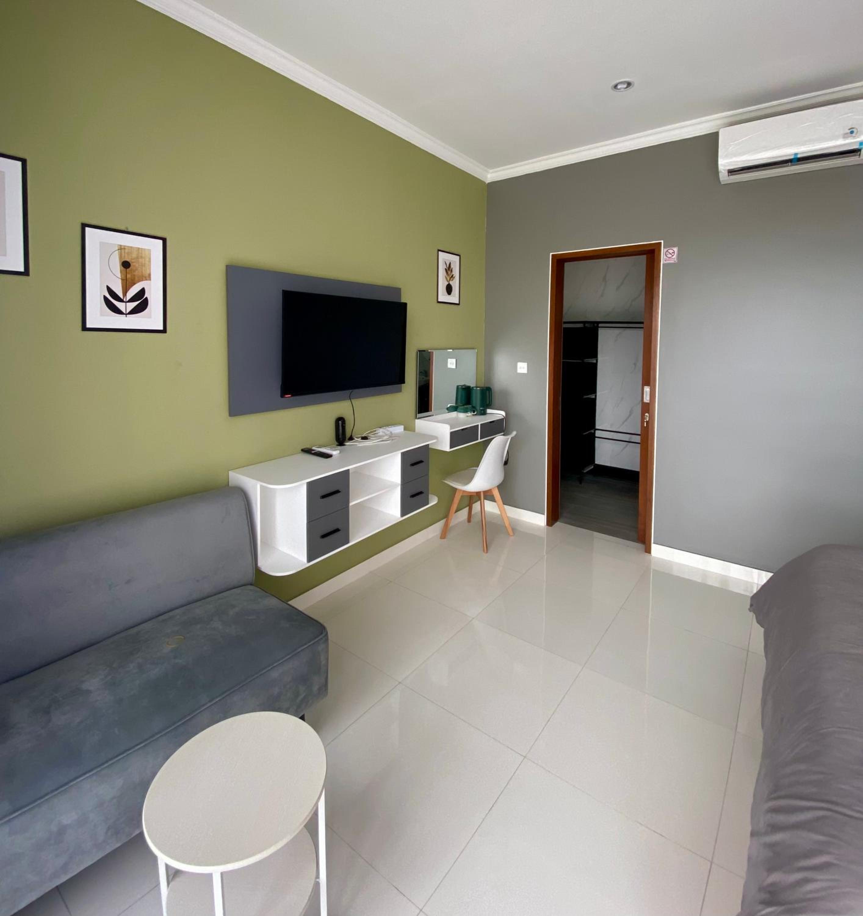 Melza Room no 4 view 4