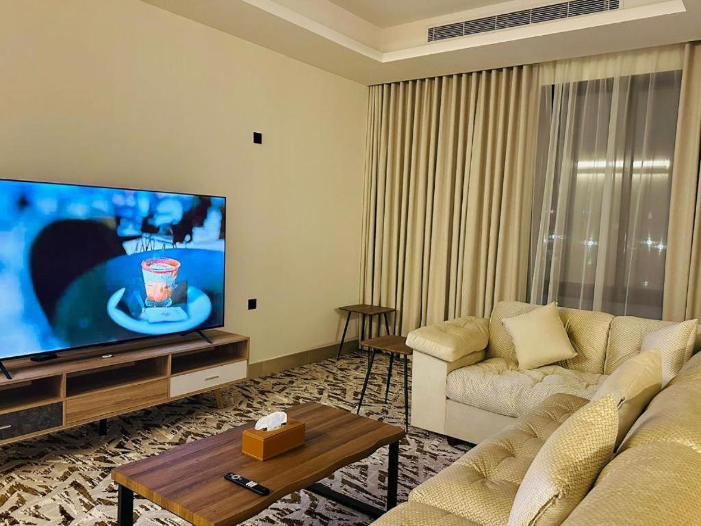 BOULEVARD APARTMENTs
