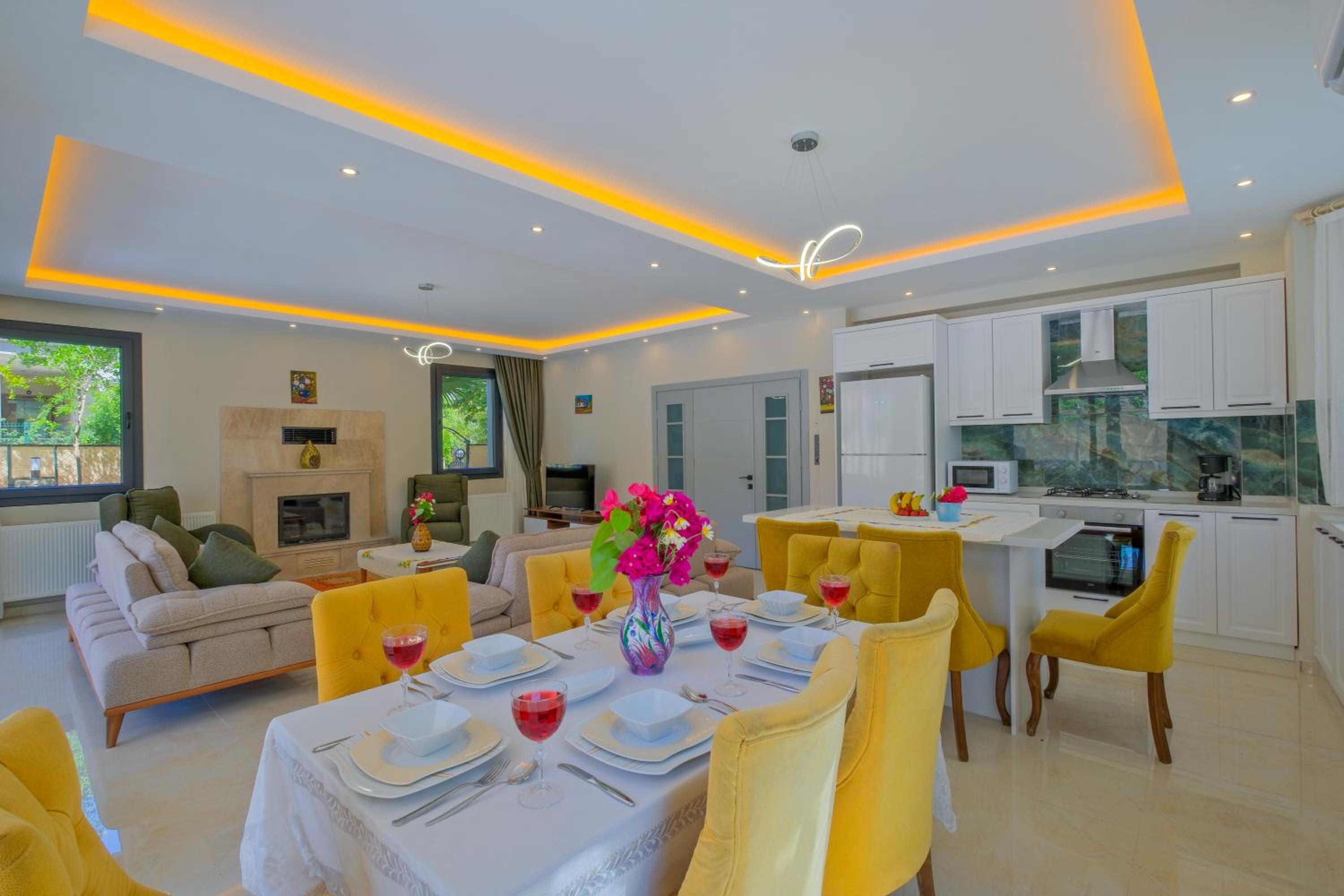 dining