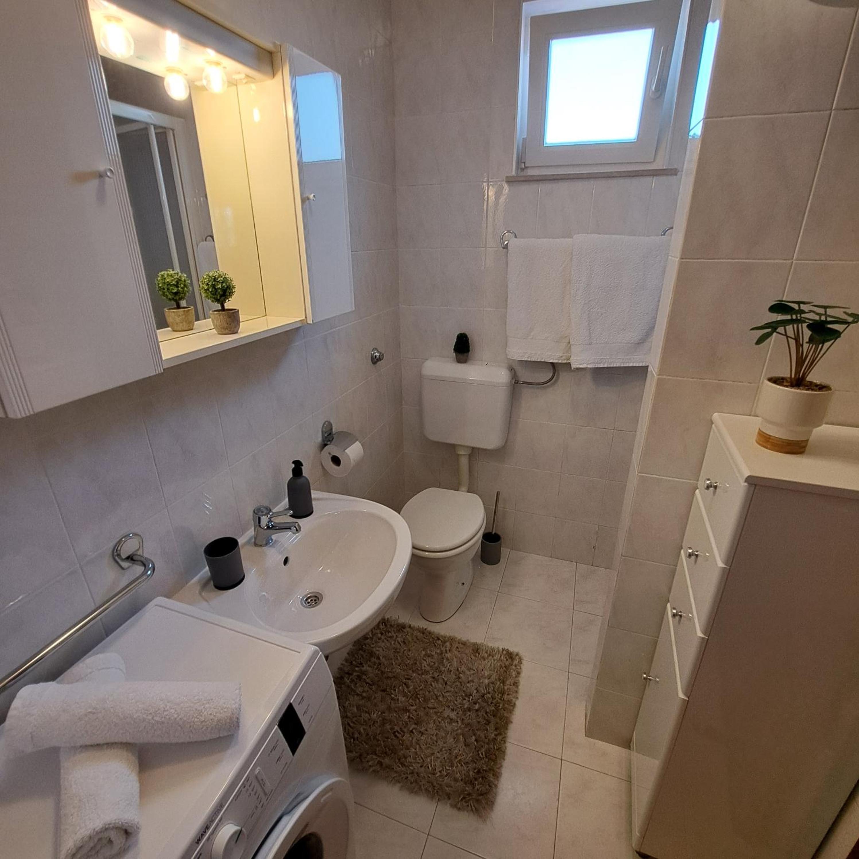 Apartments Krešan Soline 2