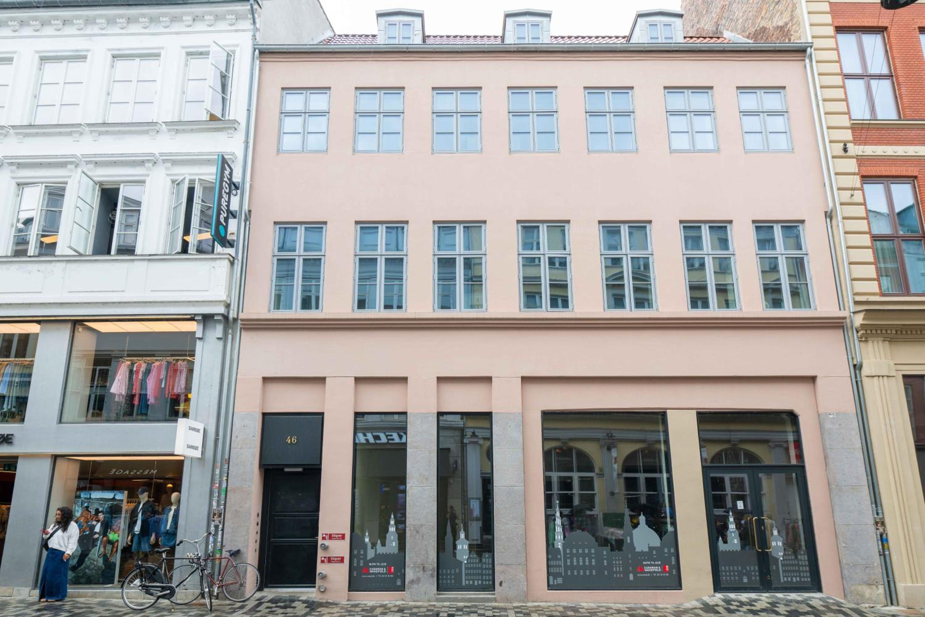 Central City Apartment on Best Location by Round Tower view 2