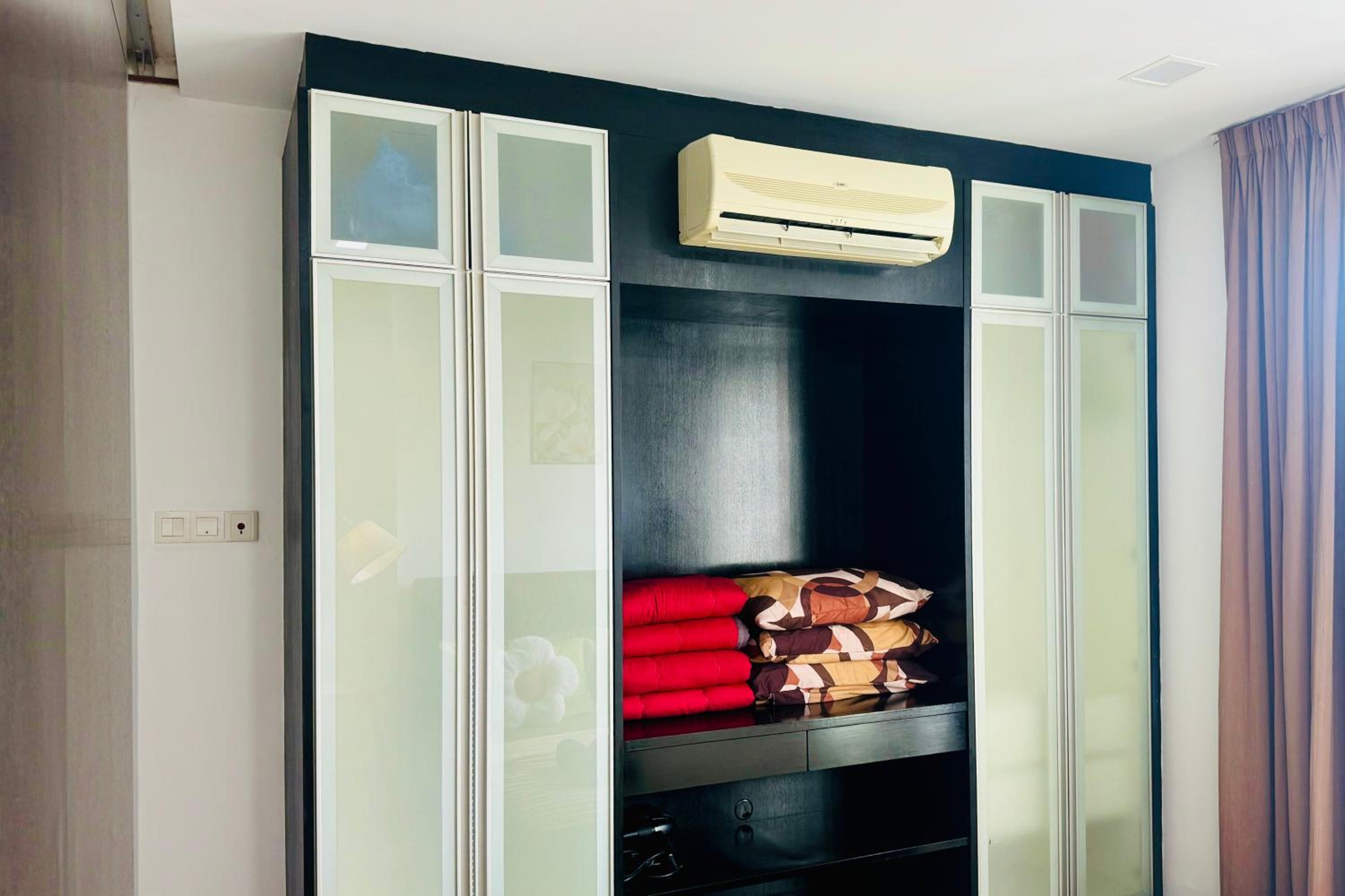 Comfy-Concept Apartment @ B.Bintang (3min walk LRT, Lalaport, TimeSquare)